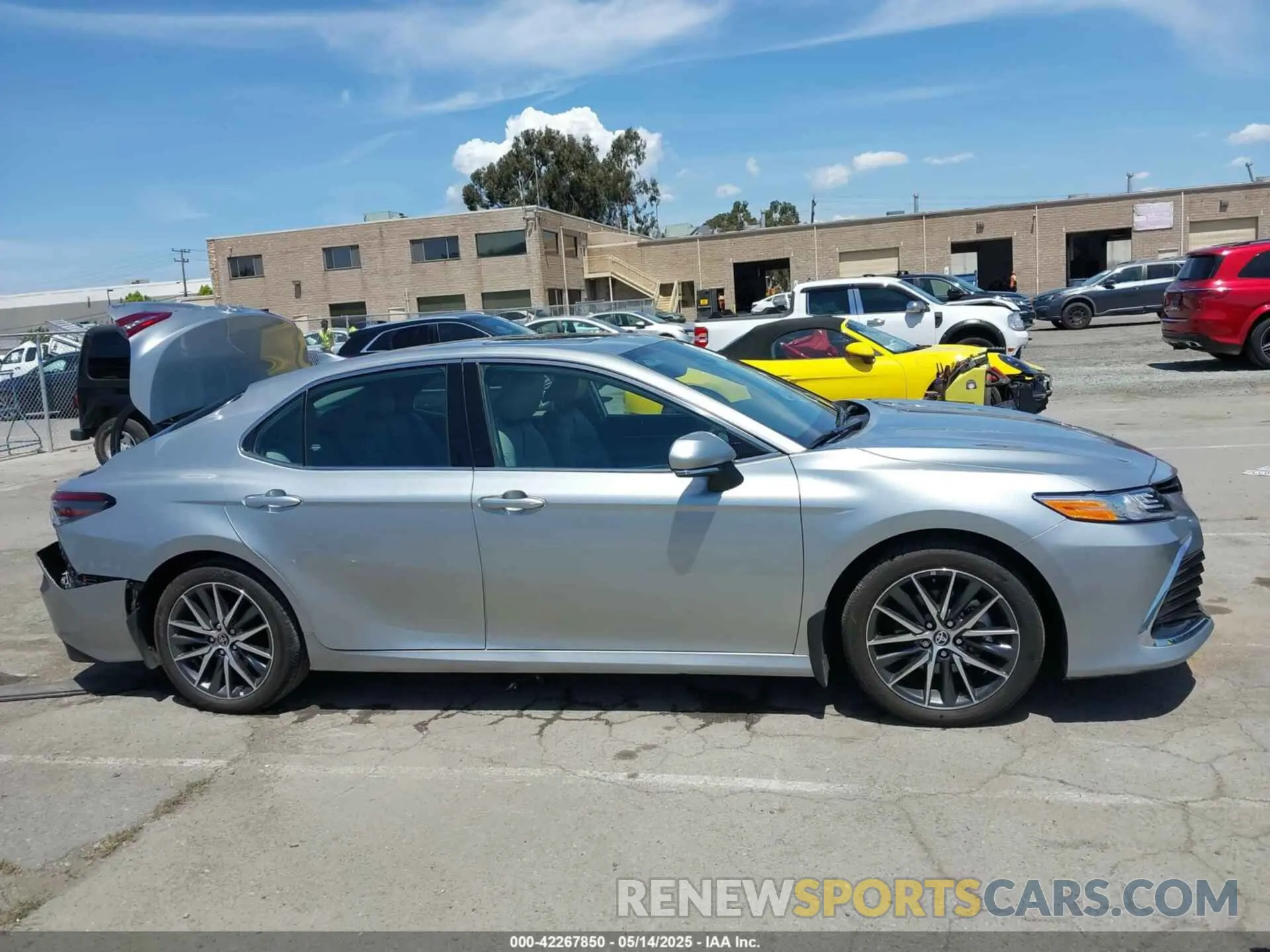 14 fotografías del automóvil dañado 4T1F31AK7PU613965 TOYOTA CAMRY 2023
