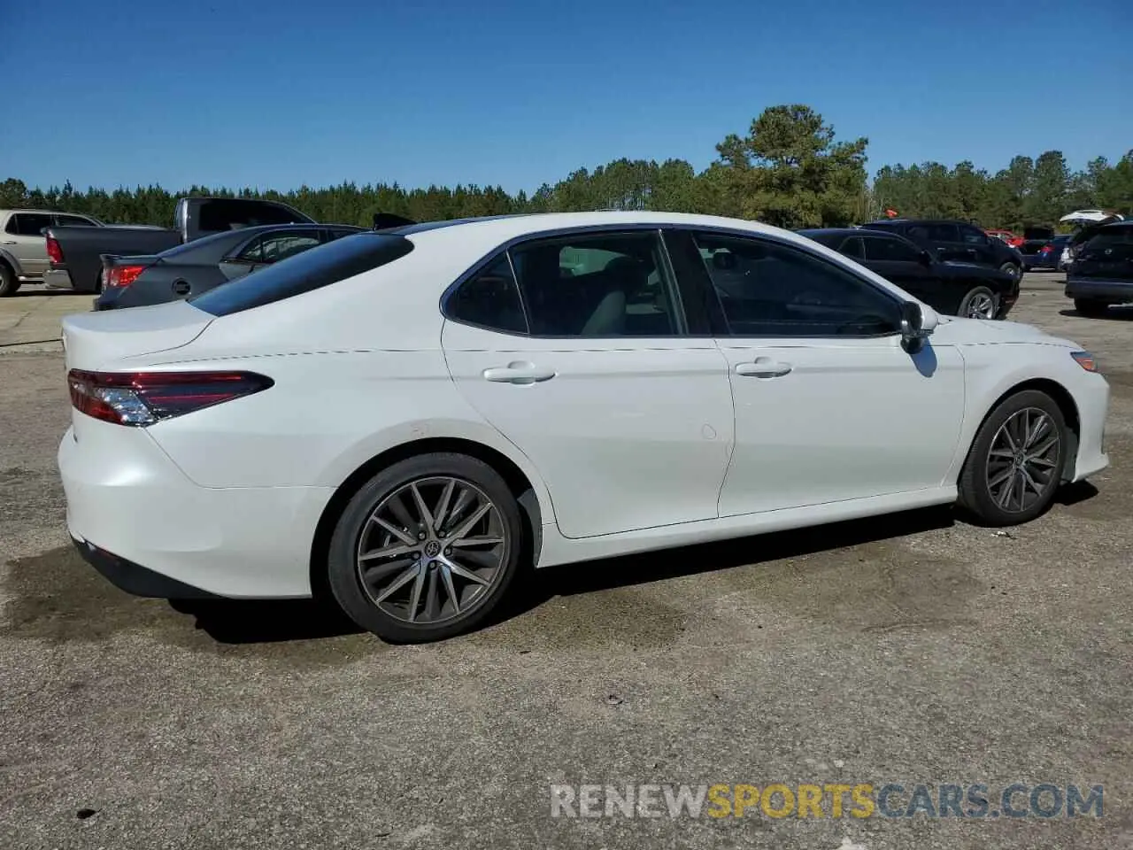 3 fotografías del automóvil dañado 4T1FZ1AK9PU075588 TOYOTA CAMRY 2023