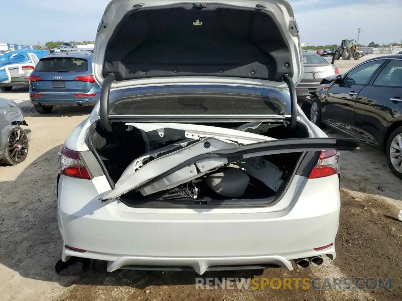6 fotografías del automóvil dañado 4T1G11AK0PU078343 TOYOTA CAMRY 2023