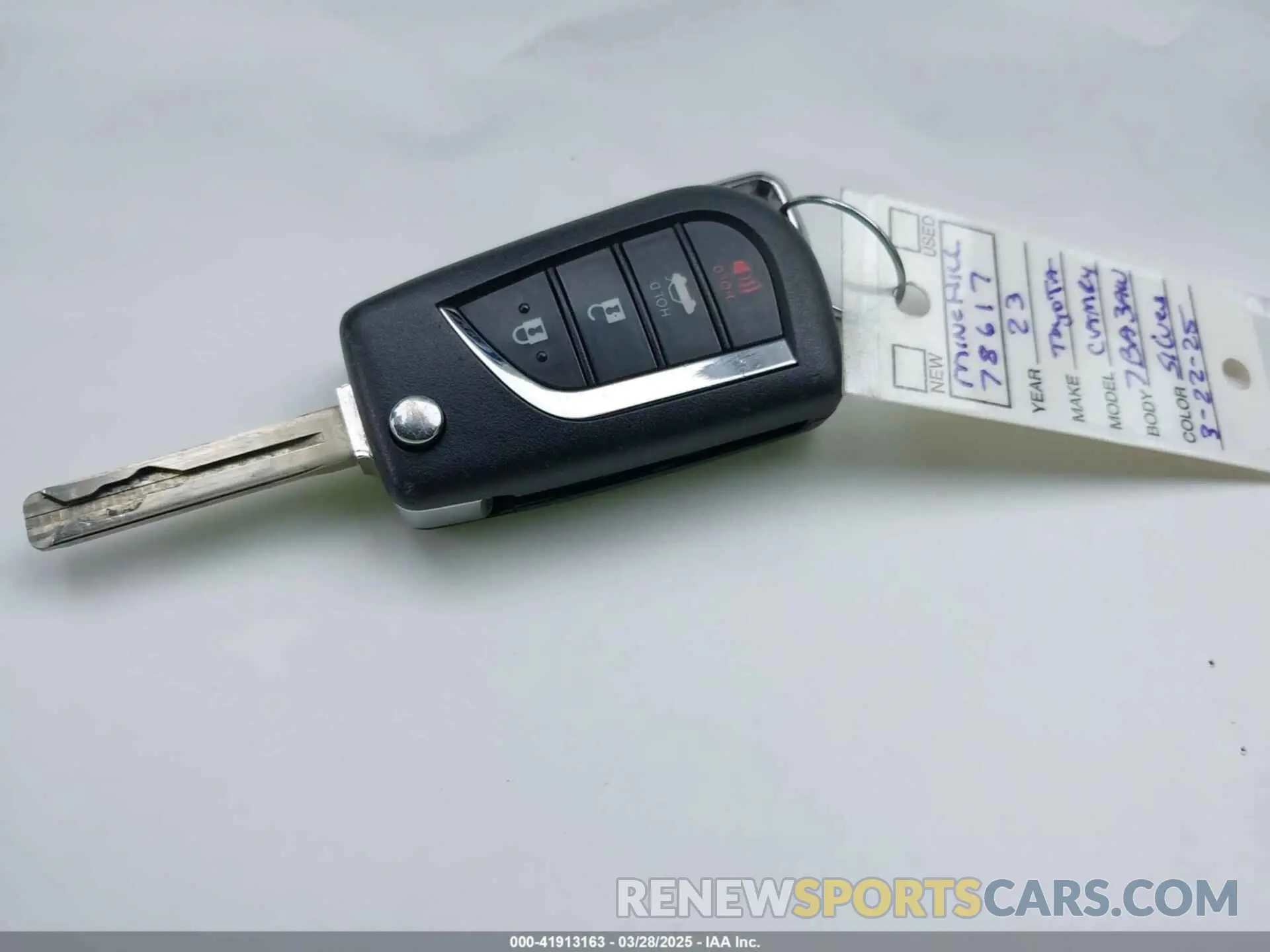 11 fotografías del automóvil dañado 4T1G11AK0PU078617 TOYOTA CAMRY 2023