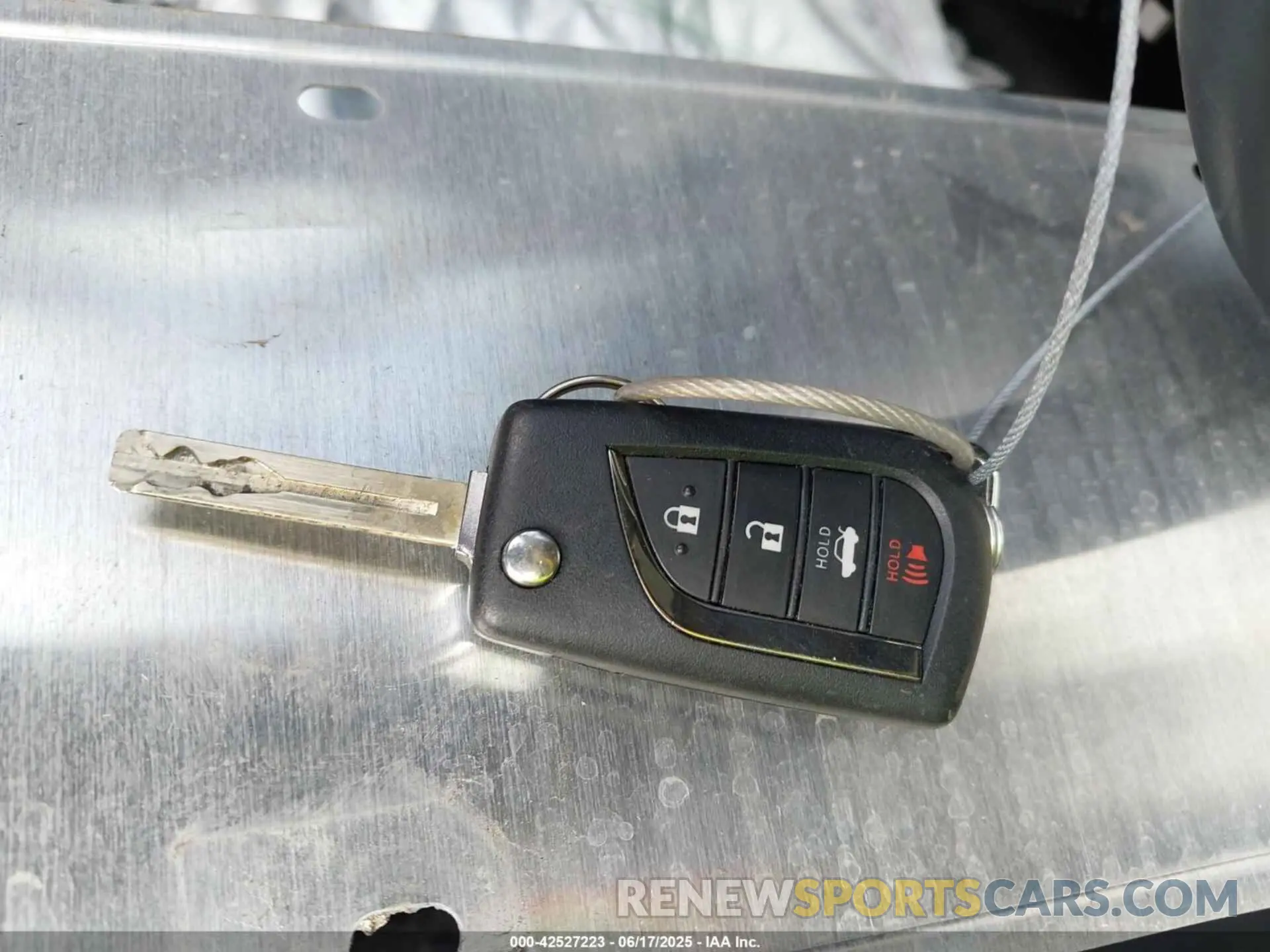 11 fotografías del automóvil dañado 4T1G11AK0PU085602 TOYOTA CAMRY 2023