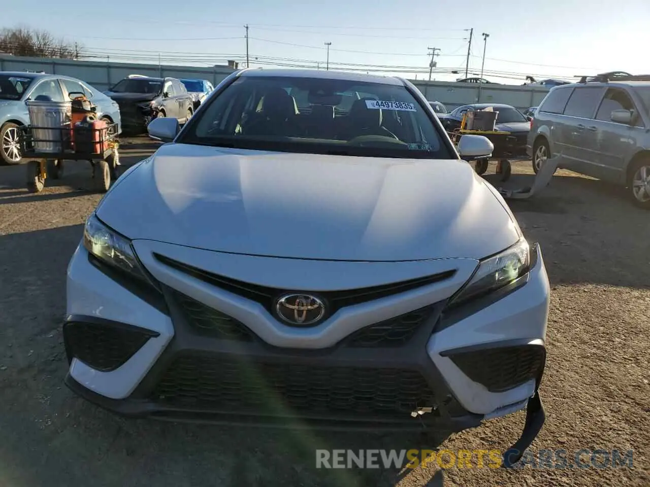 5 fotografías del automóvil dañado 4T1G11AK0PU114421 TOYOTA CAMRY 2023
