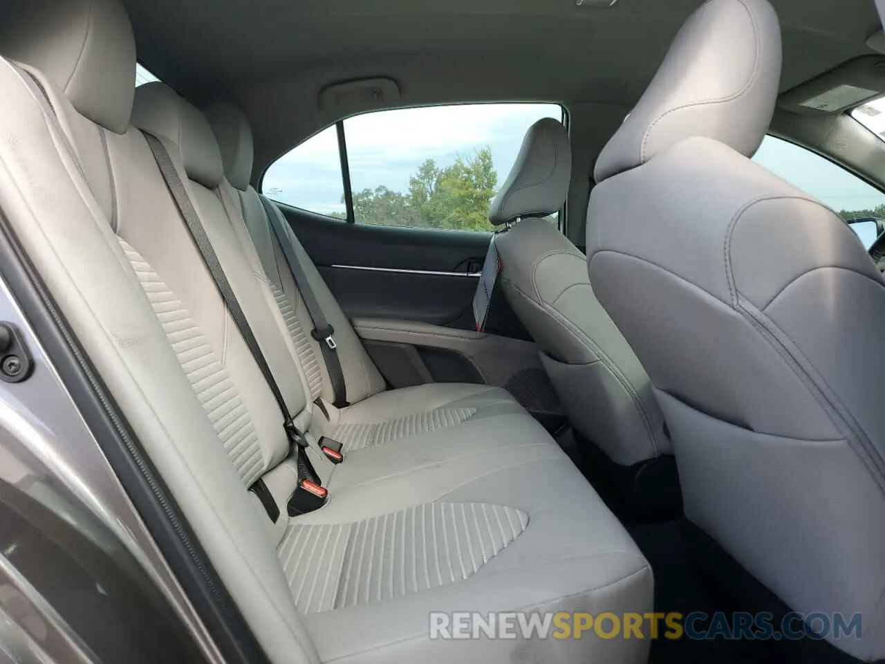 10 fotografías del automóvil dañado 4T1G11AK0PU121563 TOYOTA CAMRY 2023