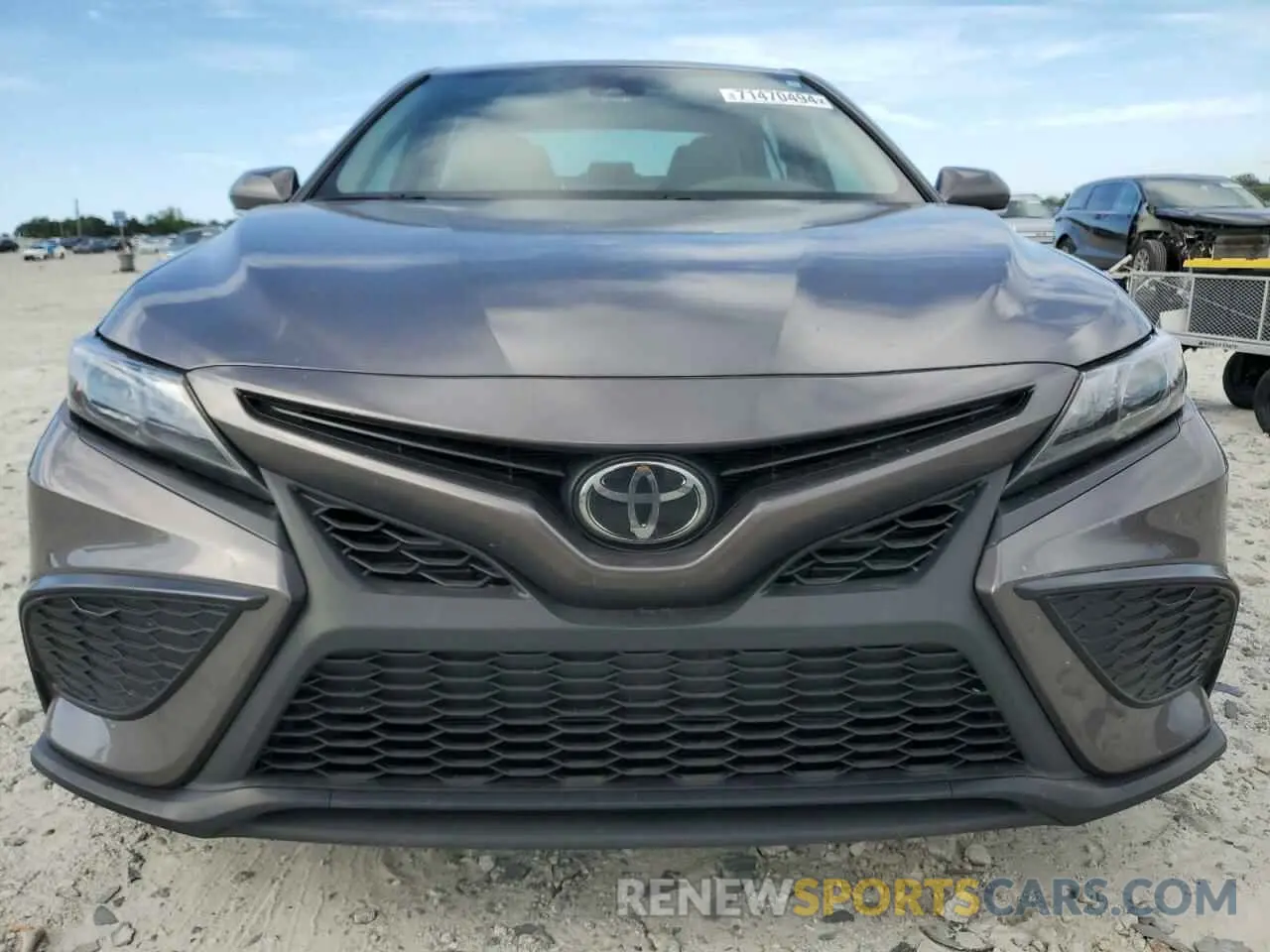 5 fotografías del automóvil dañado 4T1G11AK0PU121563 TOYOTA CAMRY 2023