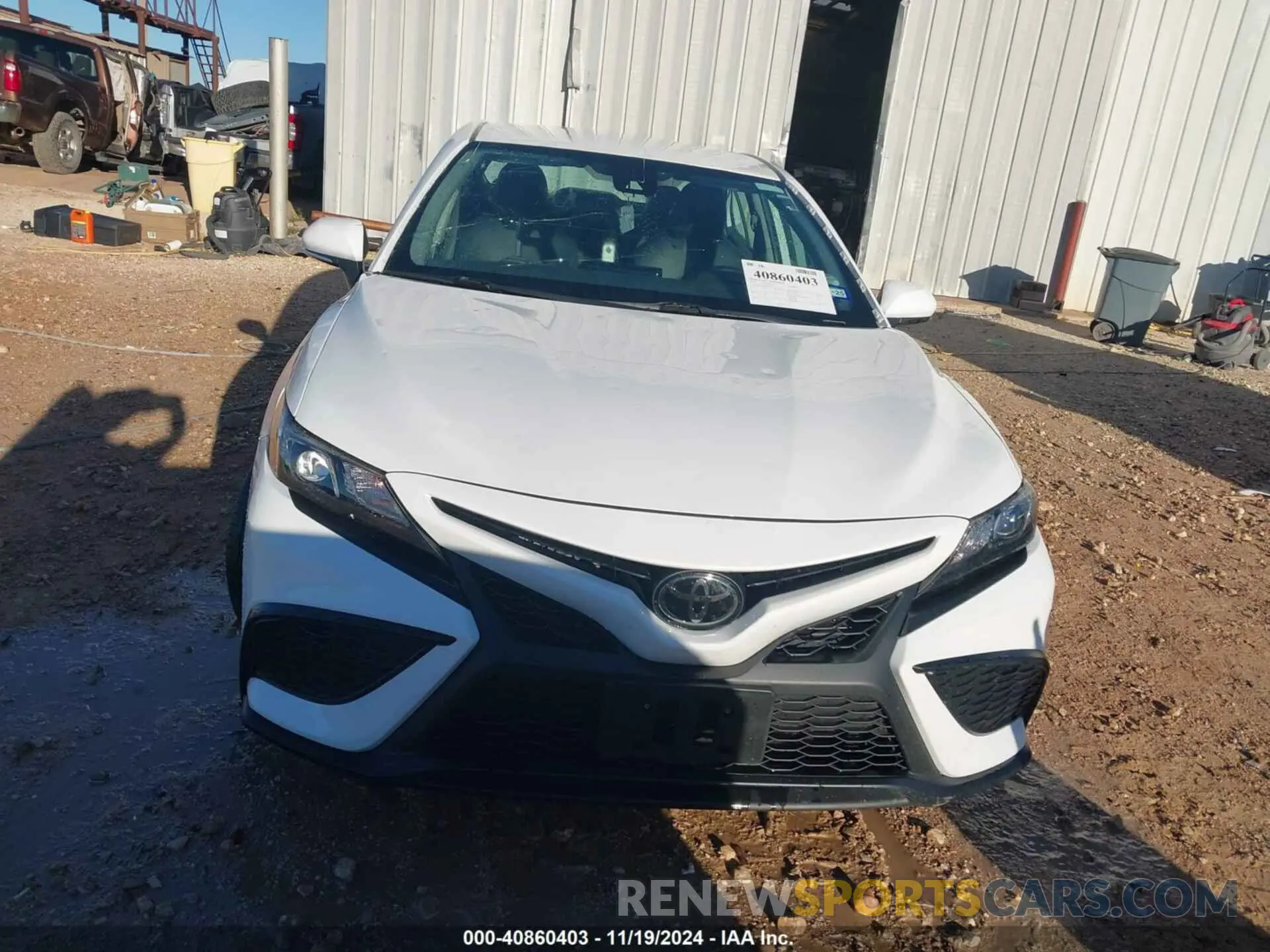 12 fotografías del automóvil dañado 4T1G11AK0PU155163 TOYOTA CAMRY 2023
