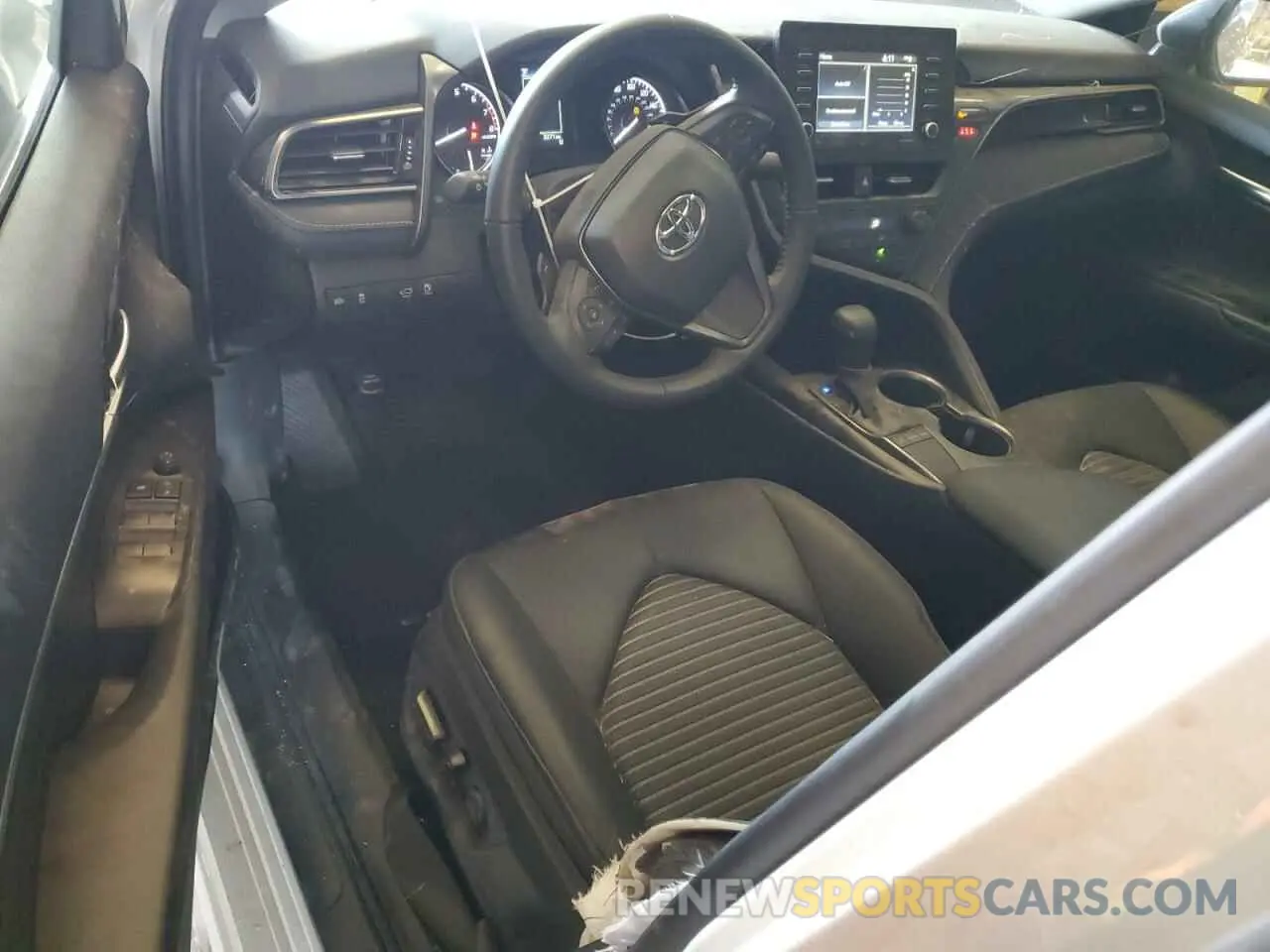 8 fotografías del automóvil dañado 4T1G11AK0PU166437 TOYOTA CAMRY 2023