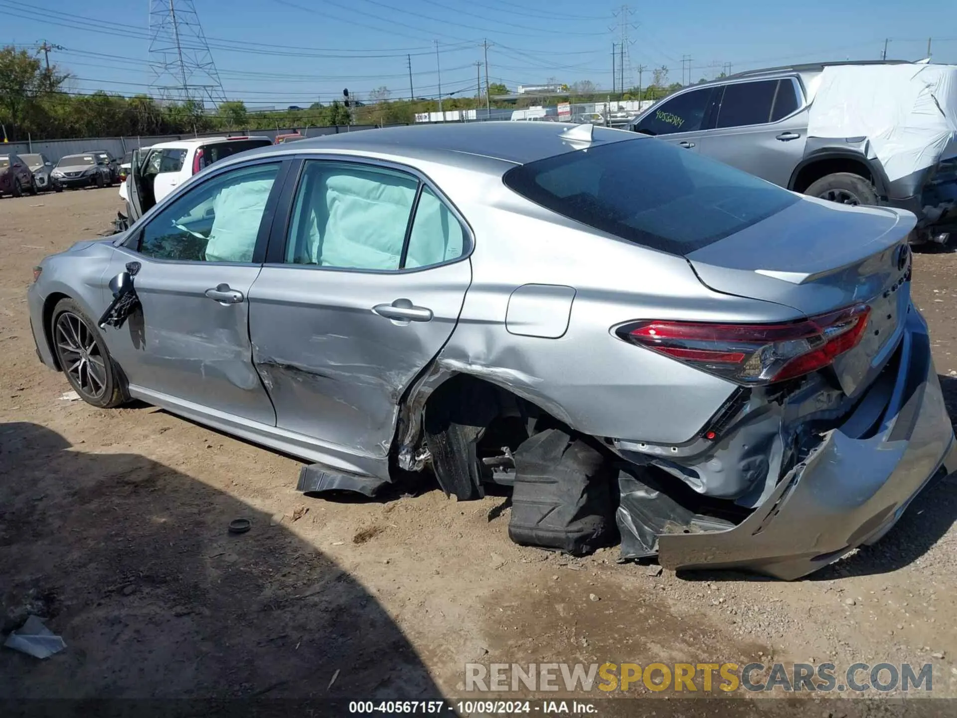 3 fotografías del automóvil dañado 4T1G11AK0PU170892 TOYOTA CAMRY 2023