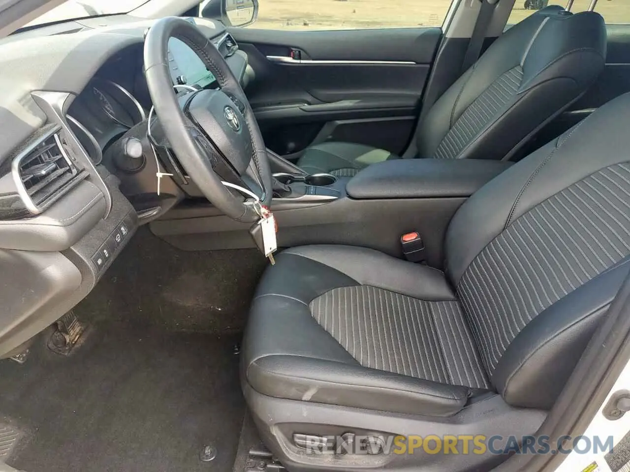 7 fotografías del automóvil dañado 4T1G11AK0PU729325 TOYOTA CAMRY 2023