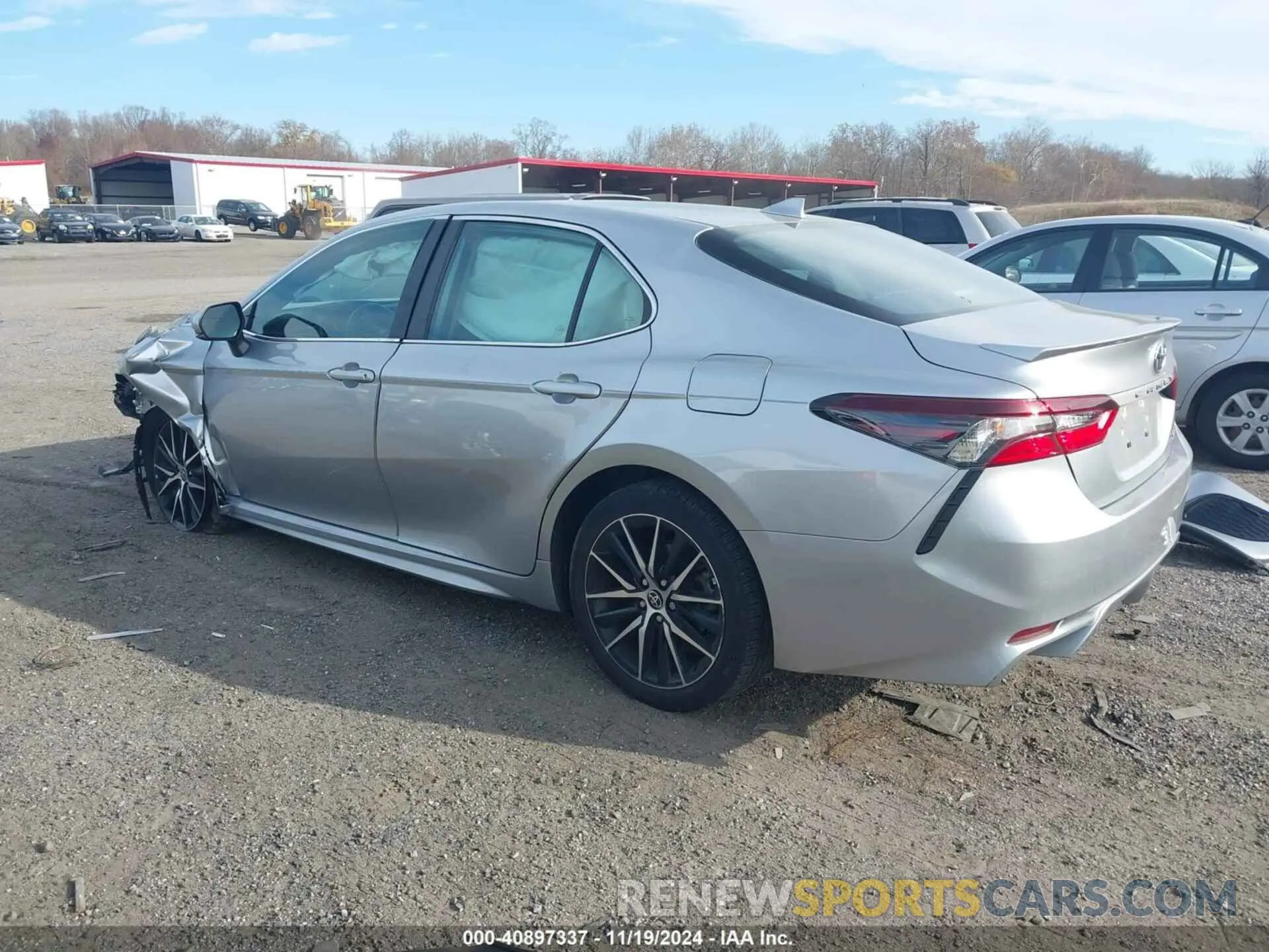 3 fotografías del automóvil dañado 4T1G11AK0PU729678 TOYOTA CAMRY 2023