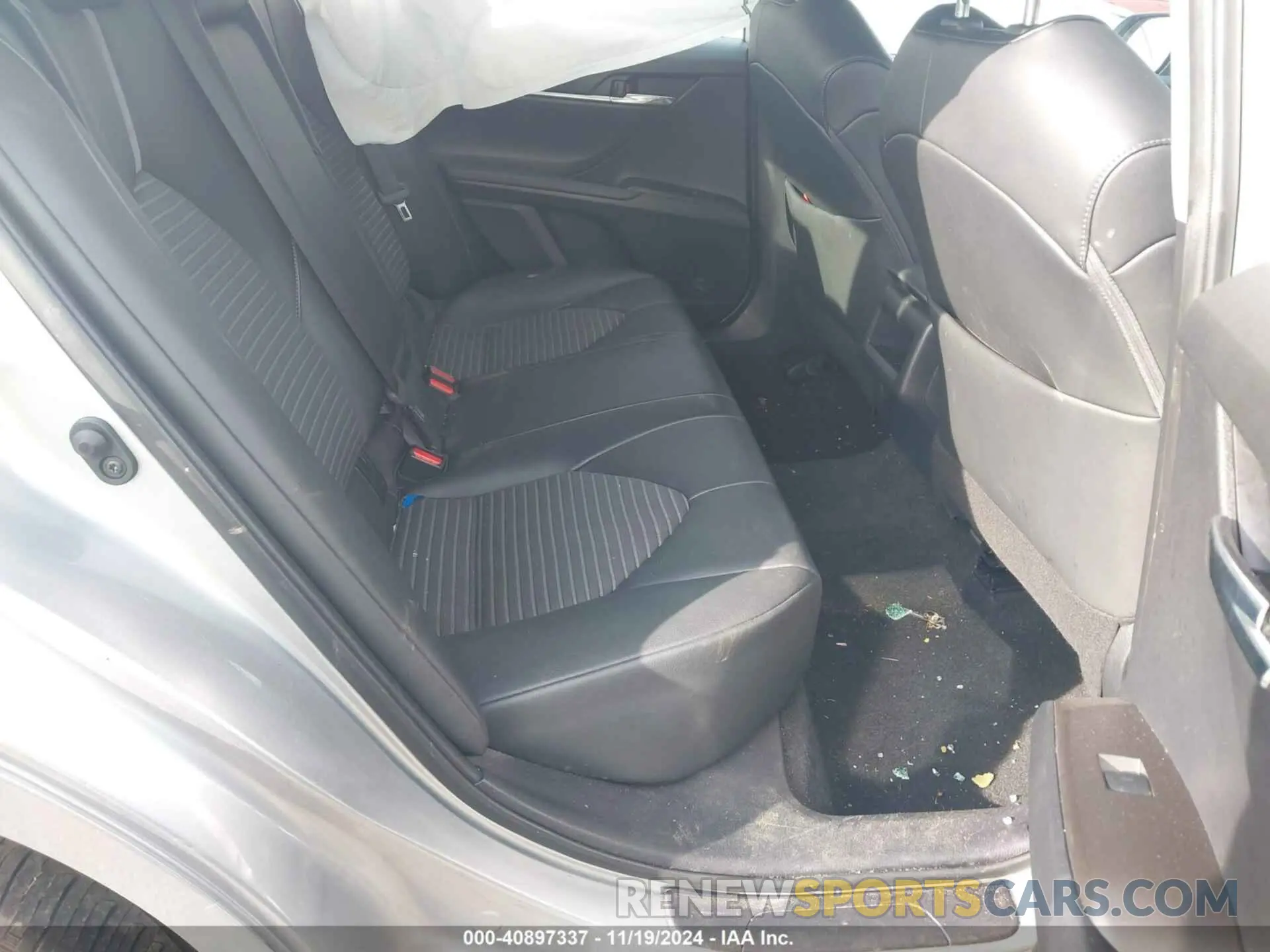 8 fotografías del automóvil dañado 4T1G11AK0PU729678 TOYOTA CAMRY 2023