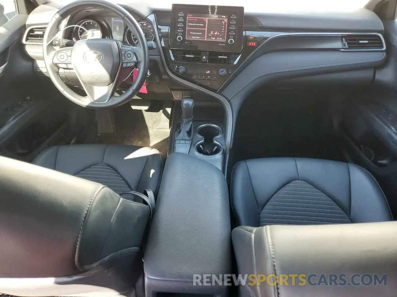 8 fotografías del automóvil dañado 4T1G11AK0PU748134 TOYOTA CAMRY 2023
