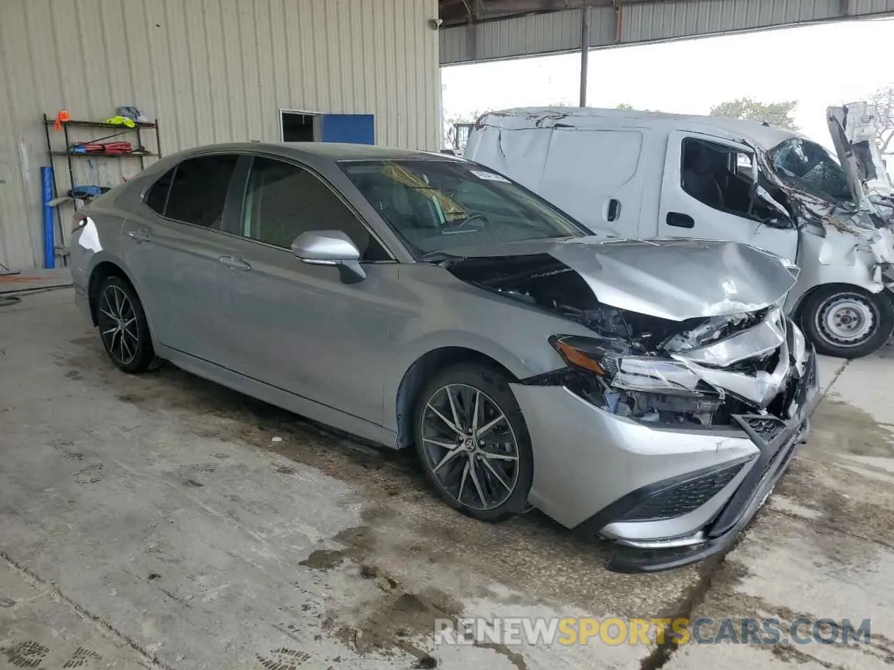 4 fotografías del automóvil dañado 4T1G11AK0PU801673 TOYOTA CAMRY 2023