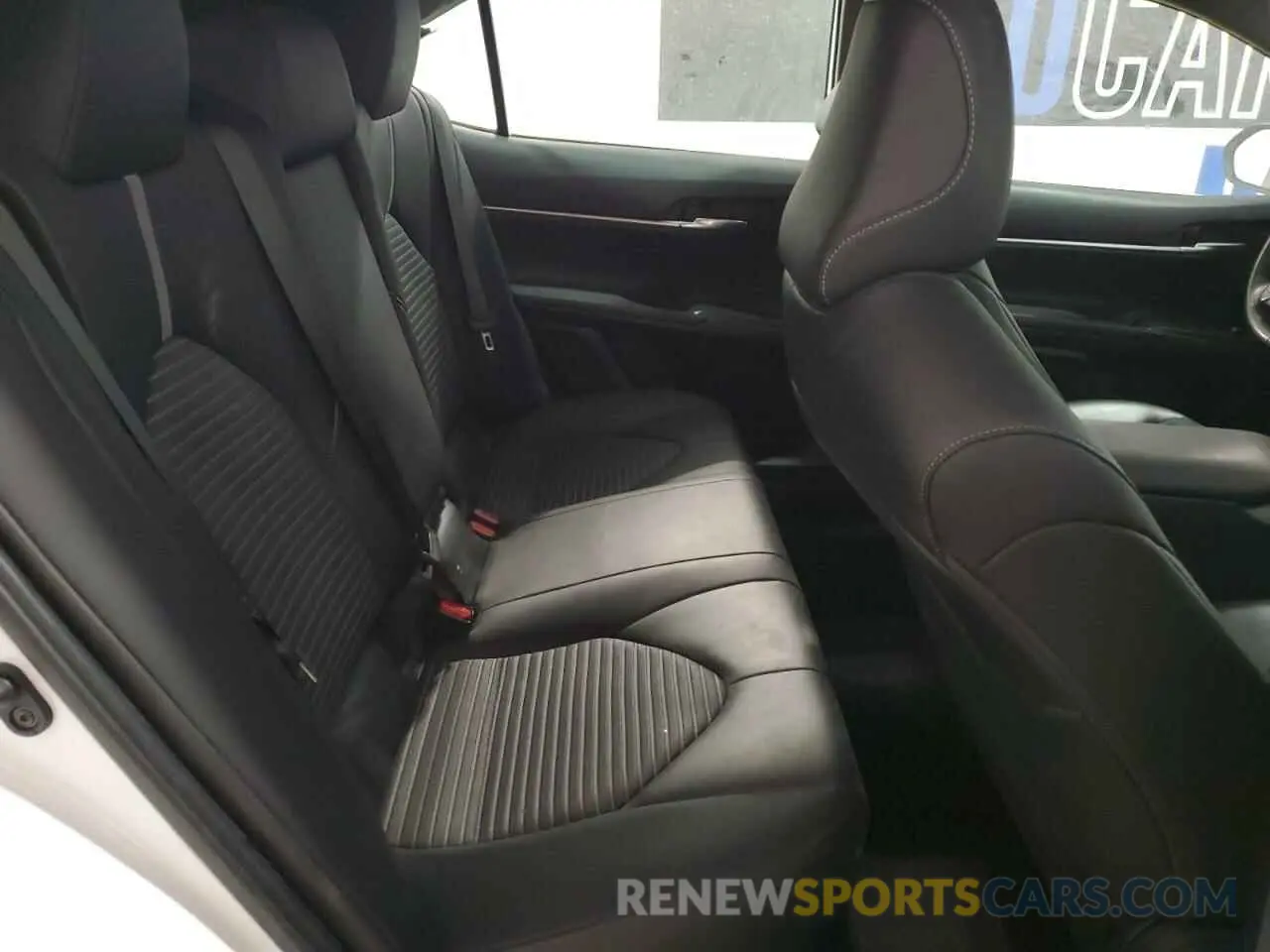 10 fotografías del automóvil dañado 4T1G11AK0PU803956 TOYOTA CAMRY 2023
