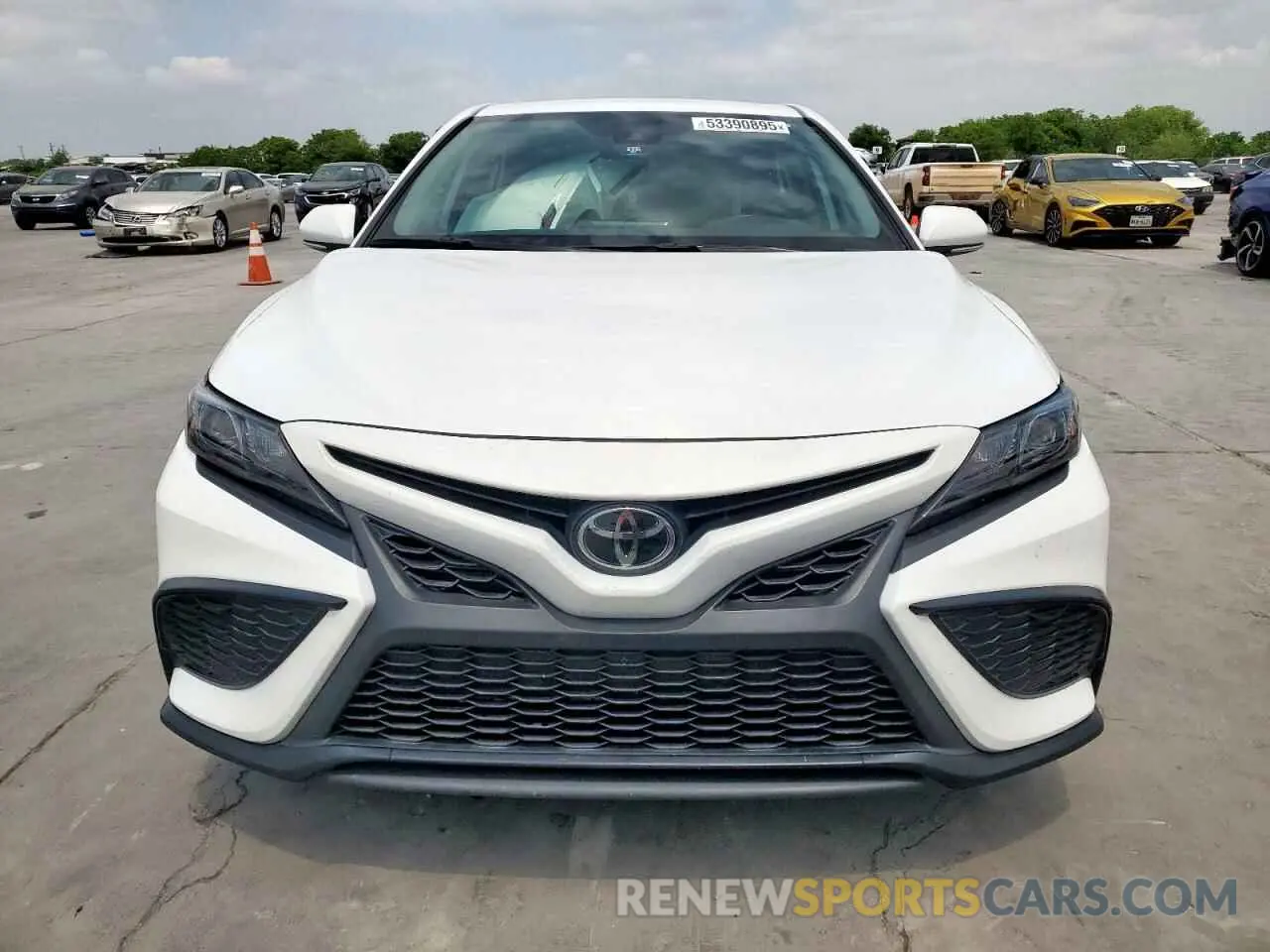 5 fotografías del automóvil dañado 4T1G11AK0PU818215 TOYOTA CAMRY 2023