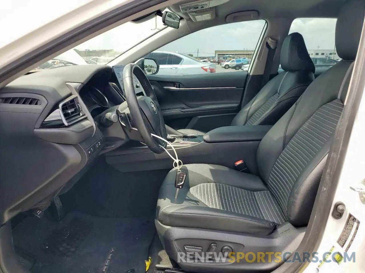 7 fotografías del automóvil dañado 4T1G11AK0PU818215 TOYOTA CAMRY 2023
