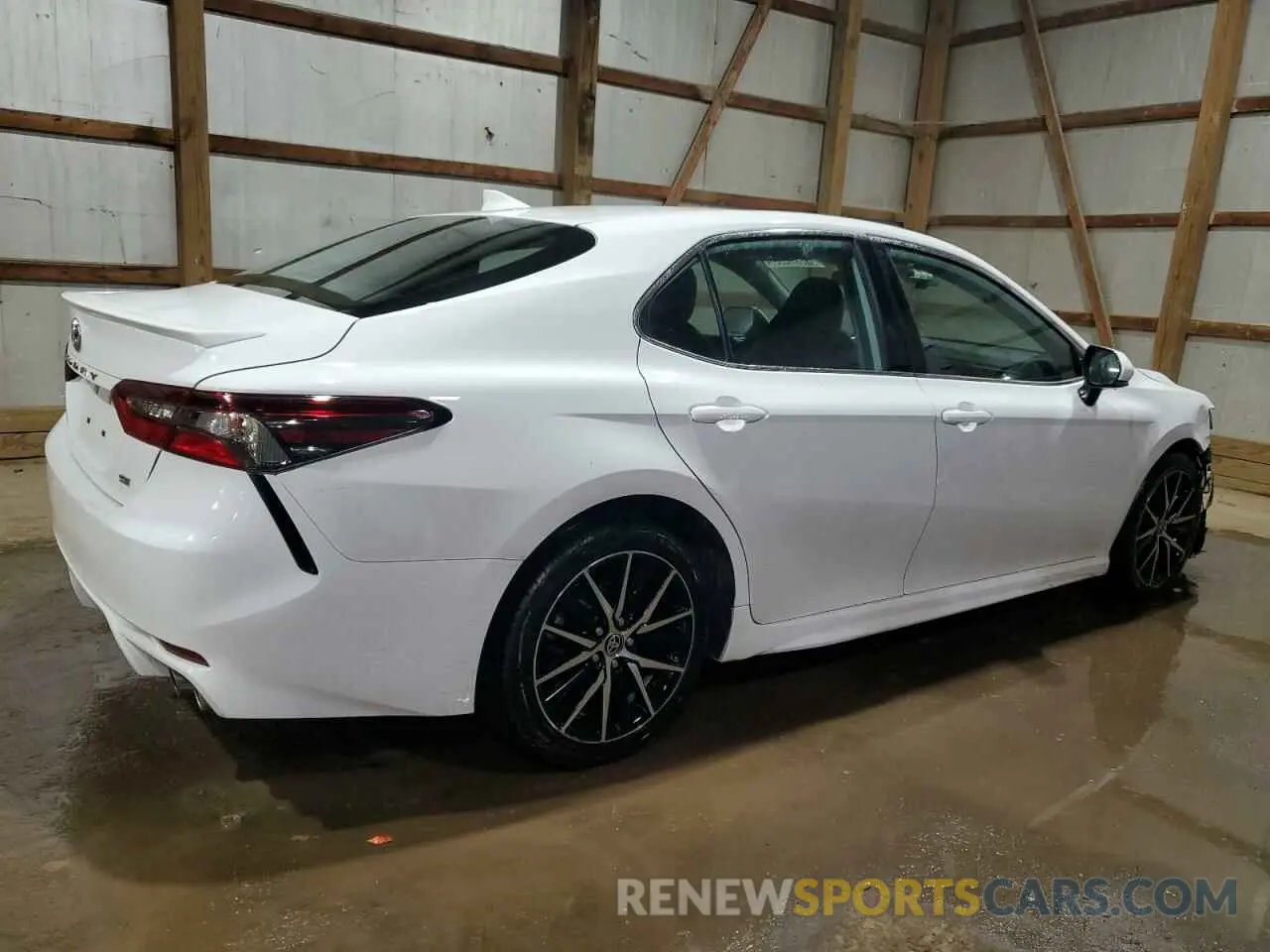 3 fotografías del automóvil dañado 4T1G11AK0PU828775 TOYOTA CAMRY 2023