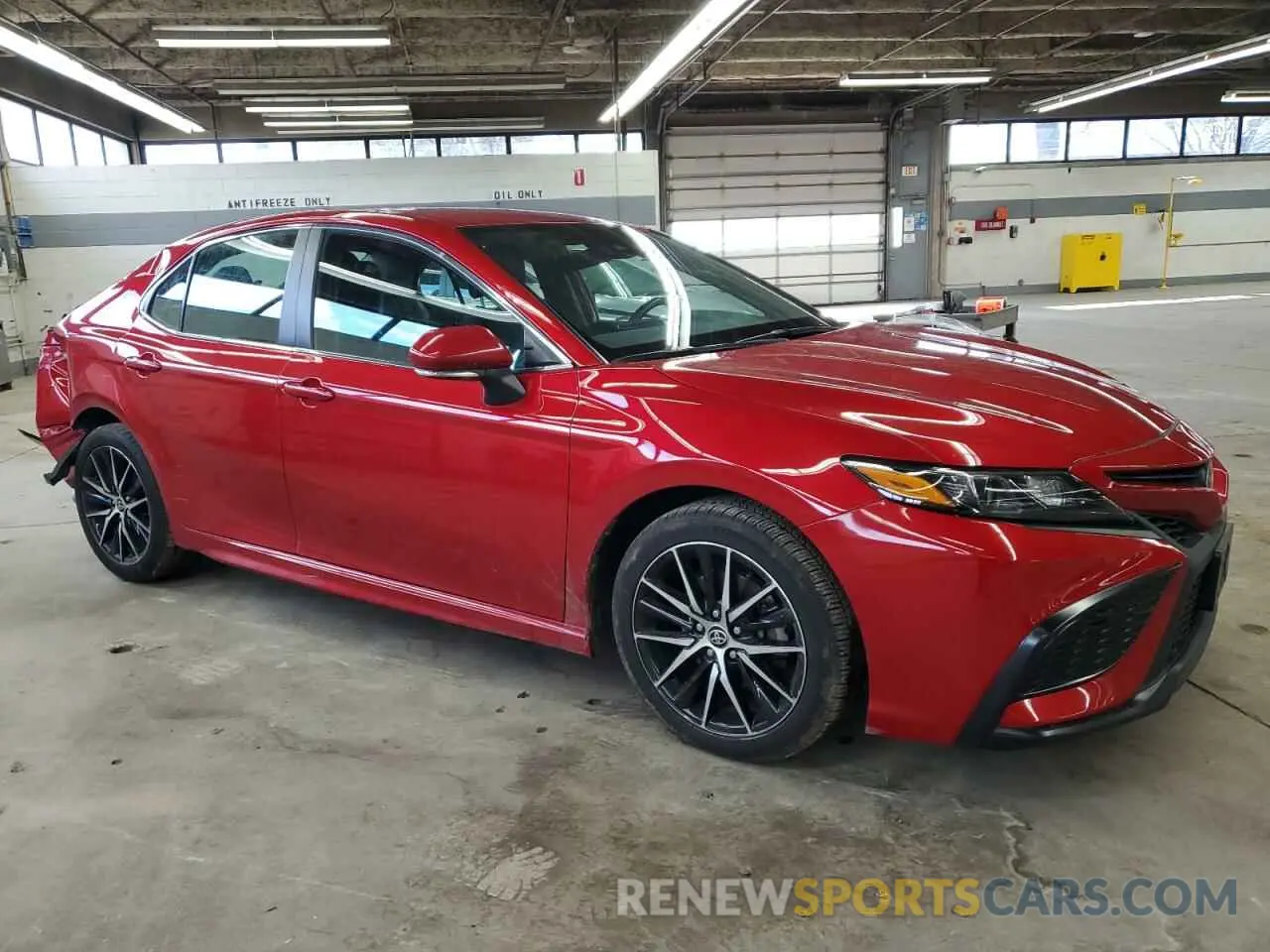 4 fotografías del automóvil dañado 4T1G11AK1PU078464 TOYOTA CAMRY 2023