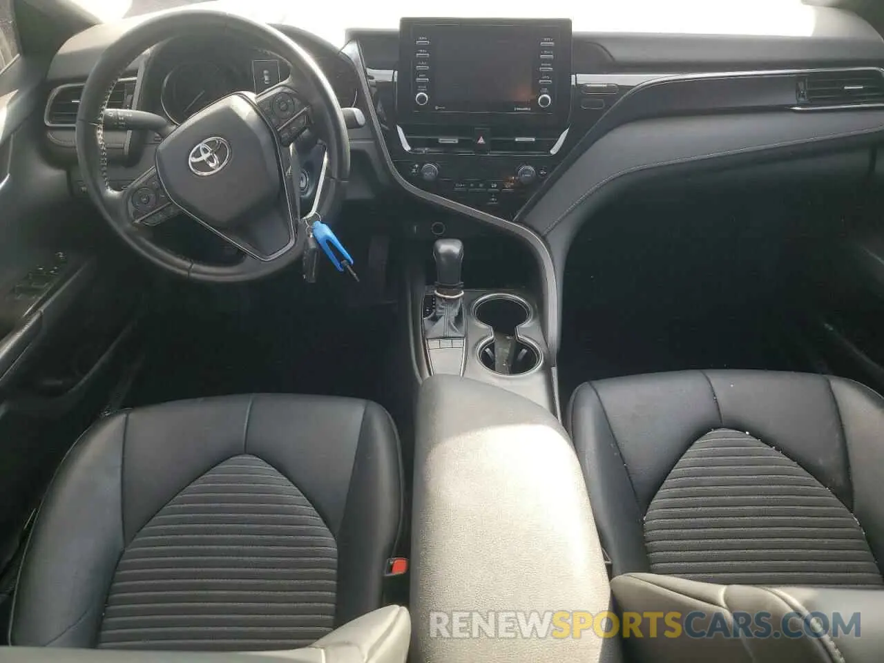 8 fotografías del automóvil dañado 4T1G11AK1PU115335 TOYOTA CAMRY 2023
