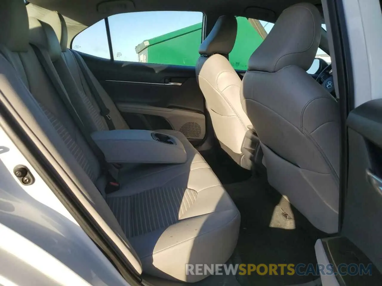 10 fotografías del automóvil dañado 4T1G11AK1PU739961 TOYOTA CAMRY 2023