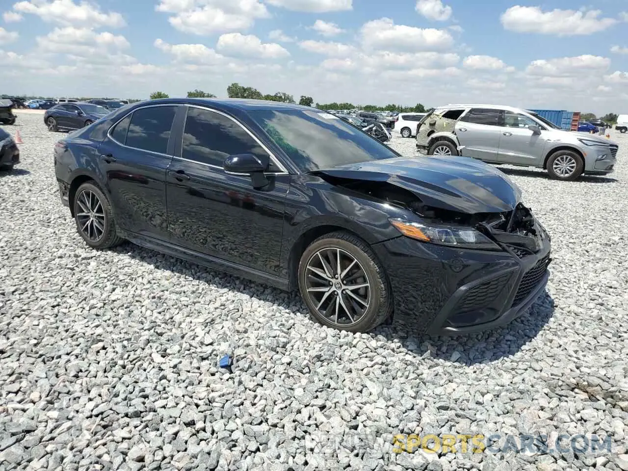 4 fotografías del automóvil dañado 4T1G11AK1PU760485 TOYOTA CAMRY 2023