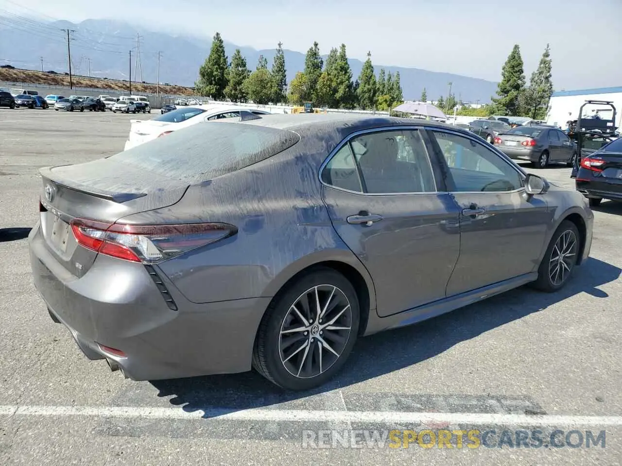 3 fotografías del automóvil dañado 4T1G11AK1PU791543 TOYOTA CAMRY 2023