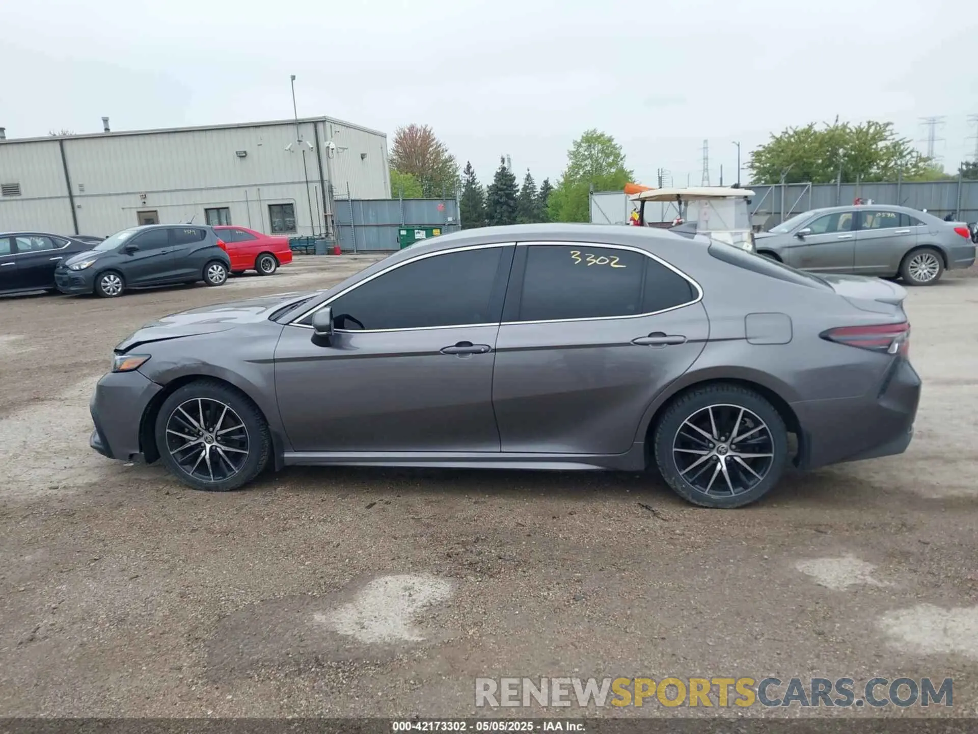 14 fotografías del automóvil dañado 4T1G11AK2PU088324 TOYOTA CAMRY 2023