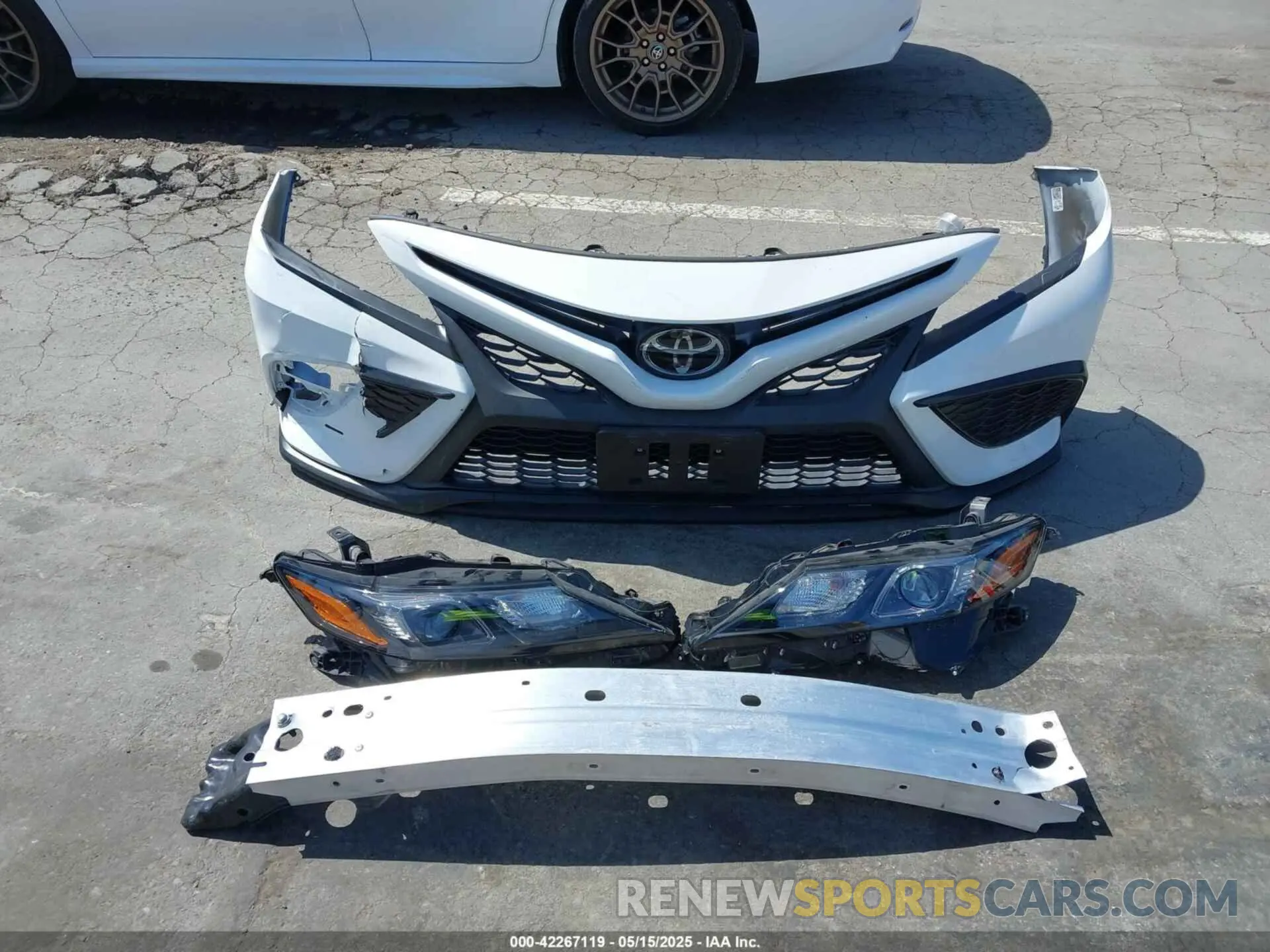 12 fotografías del automóvil dañado 4T1G11AK2PU088405 TOYOTA CAMRY 2023