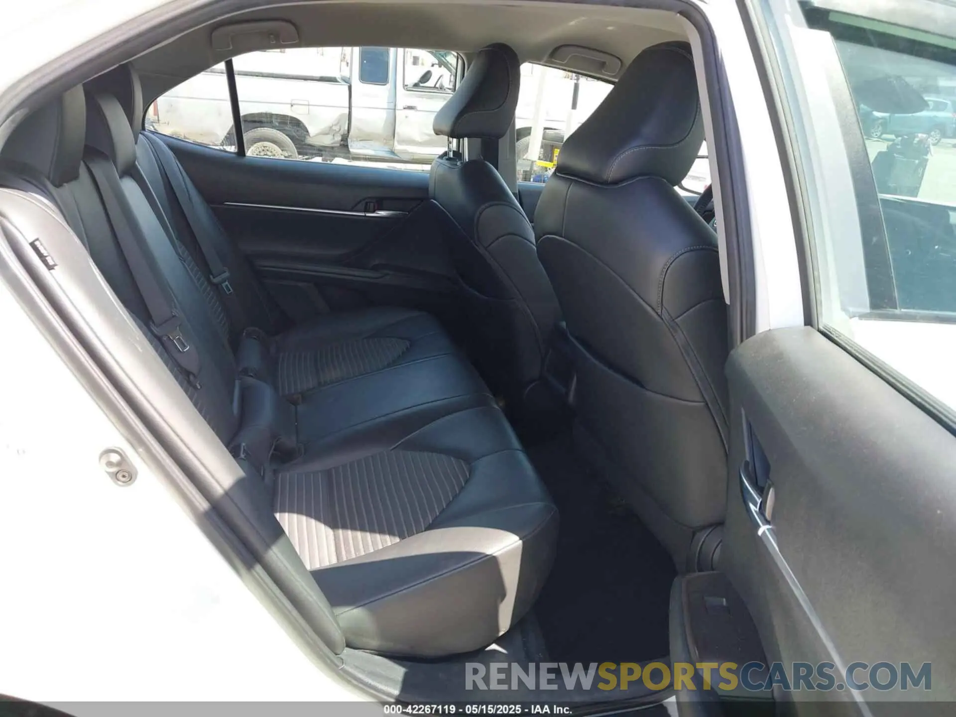 8 fotografías del automóvil dañado 4T1G11AK2PU088405 TOYOTA CAMRY 2023