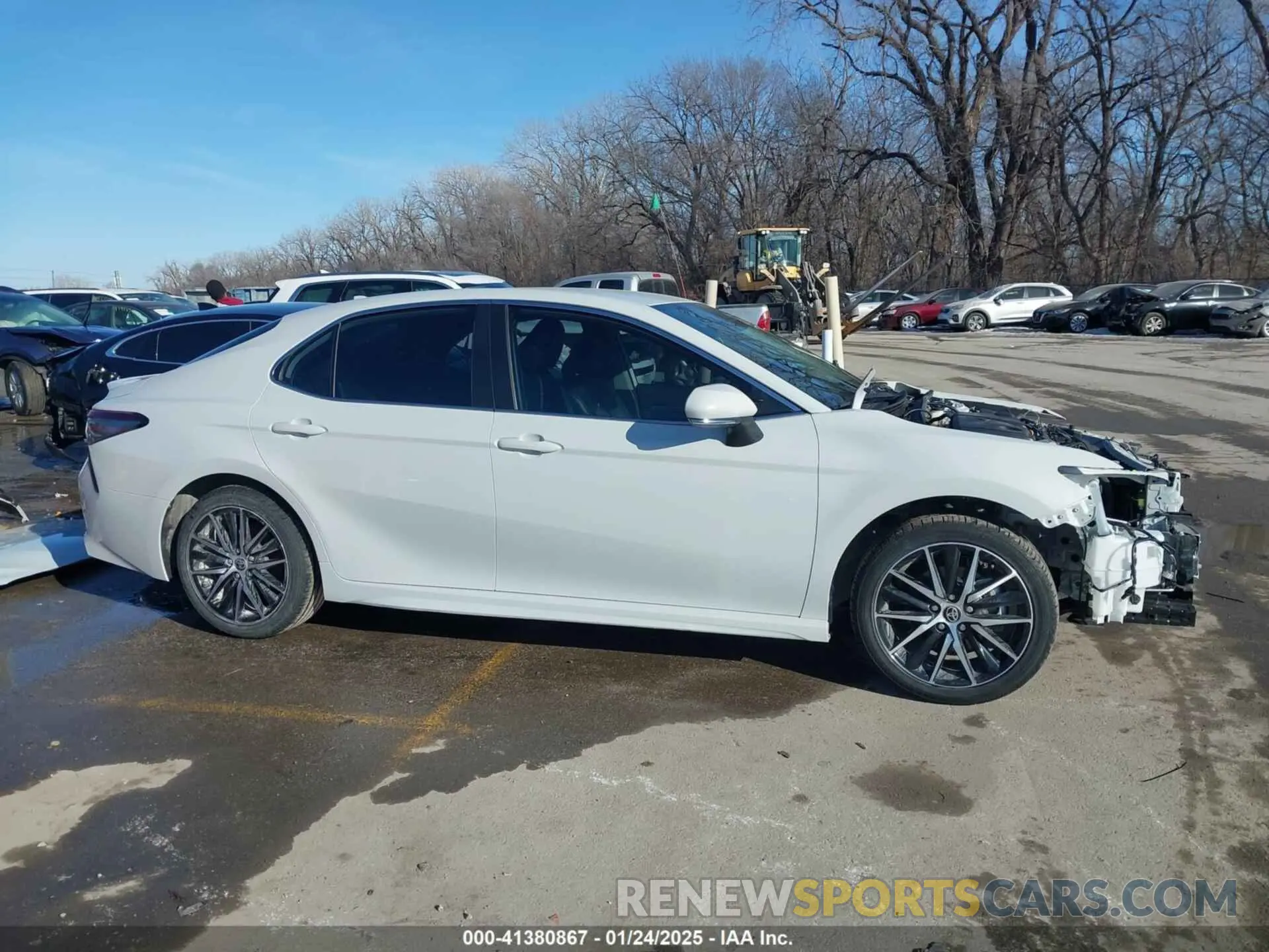 14 fotografías del automóvil dañado 4T1G11AK2PU109771 TOYOTA CAMRY 2023