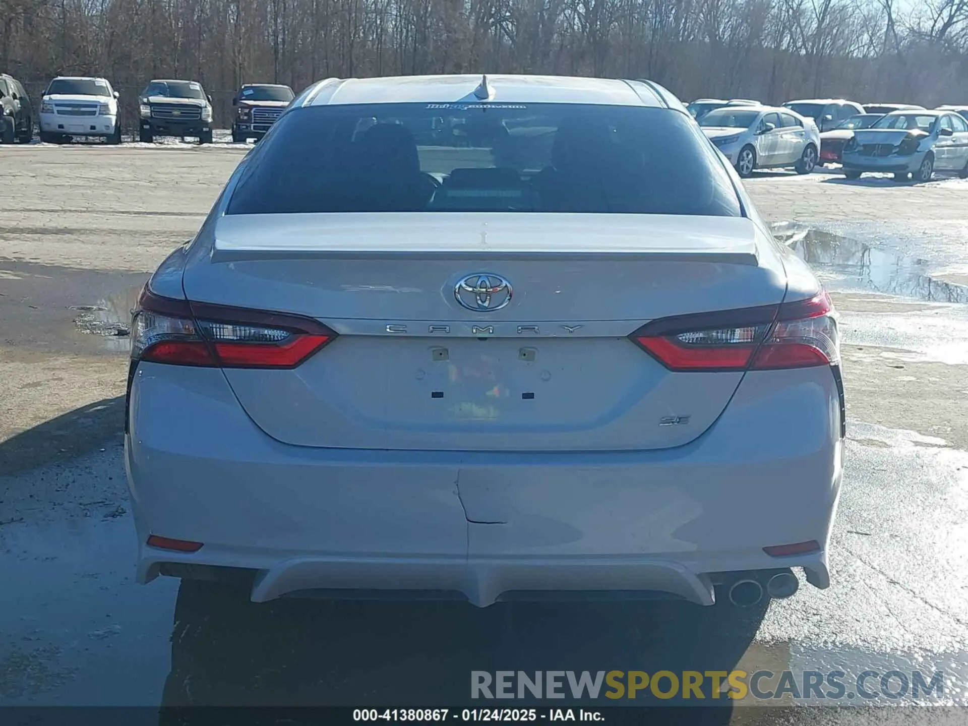 17 fotografías del automóvil dañado 4T1G11AK2PU109771 TOYOTA CAMRY 2023