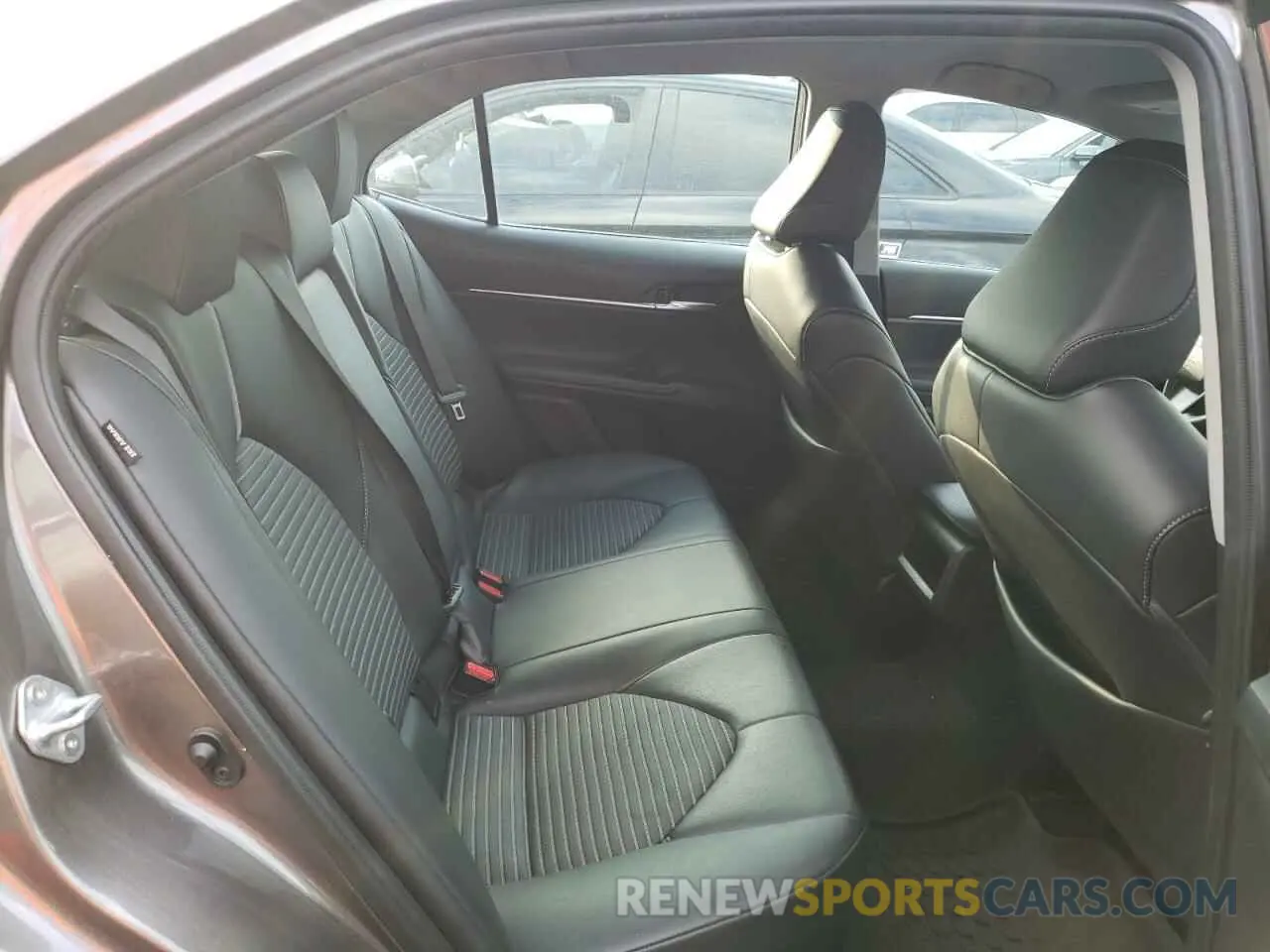 10 fotografías del automóvil dañado 4T1G11AK2PU151633 TOYOTA CAMRY 2023