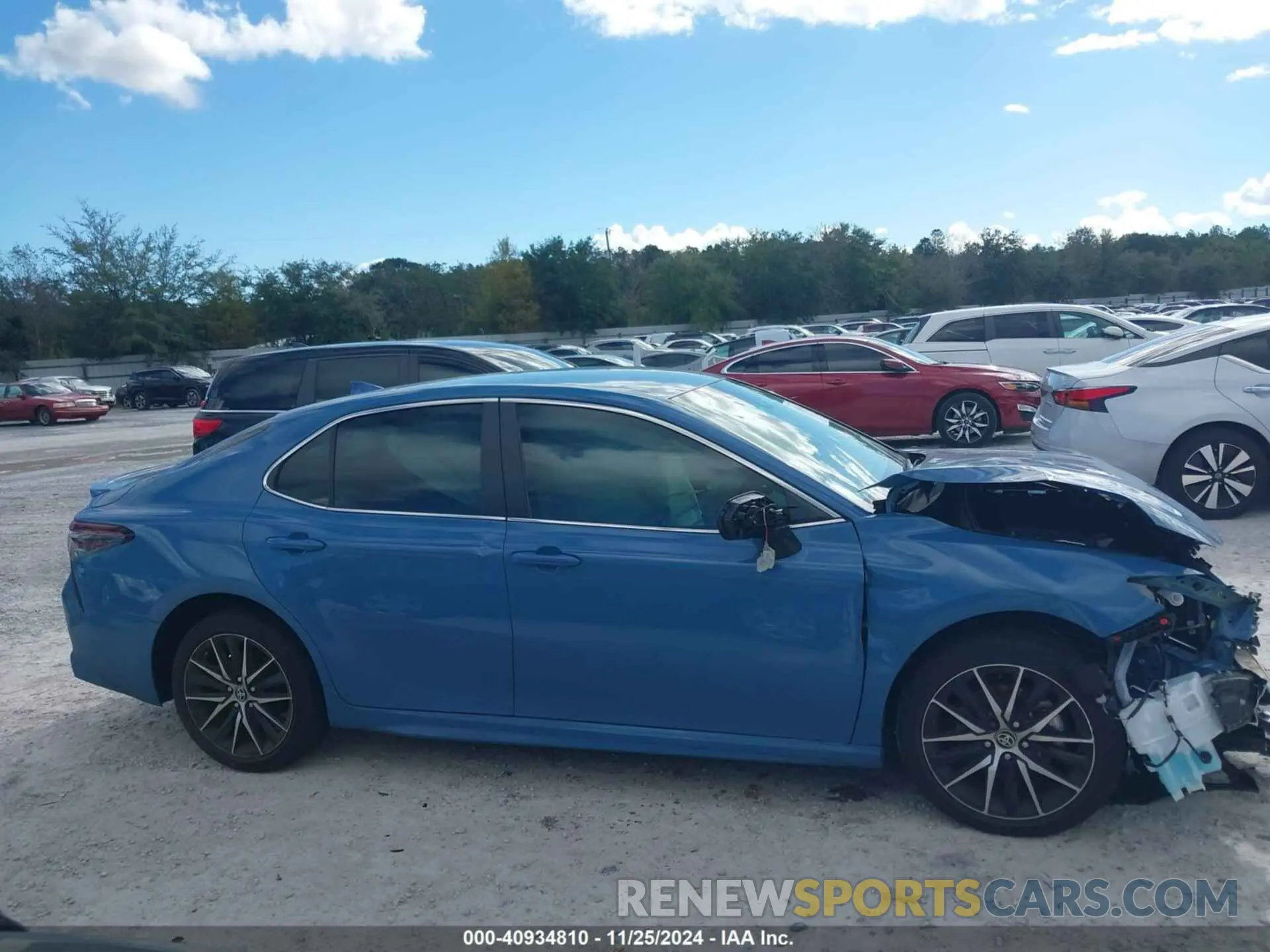 13 fotografías del automóvil dañado 4T1G11AK2PU159067 TOYOTA CAMRY 2023