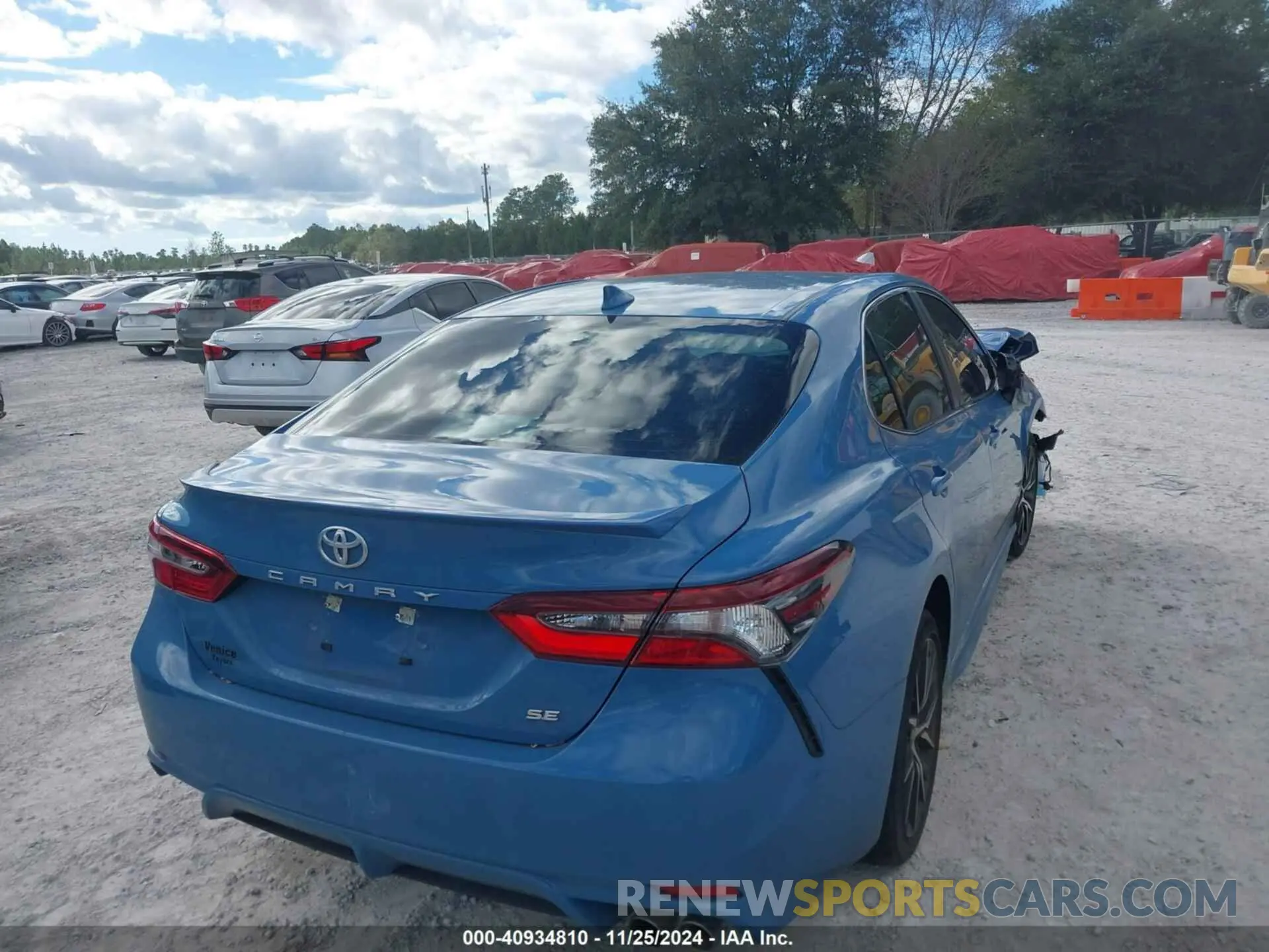 4 fotografías del automóvil dañado 4T1G11AK2PU159067 TOYOTA CAMRY 2023