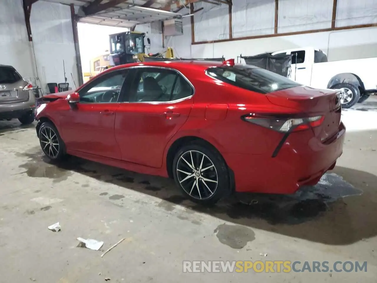 2 fotografías del automóvil dañado 4T1G11AK2PU179836 TOYOTA CAMRY 2023