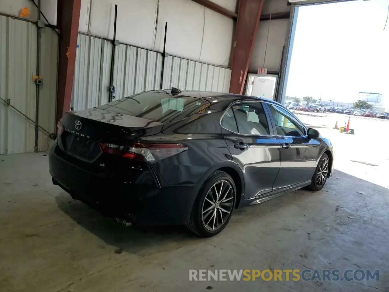 3 fotografías del automóvil dañado 4T1G11AK2PU184003 TOYOTA CAMRY 2023