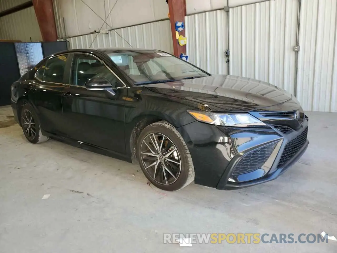 4 fotografías del automóvil dañado 4T1G11AK2PU184003 TOYOTA CAMRY 2023