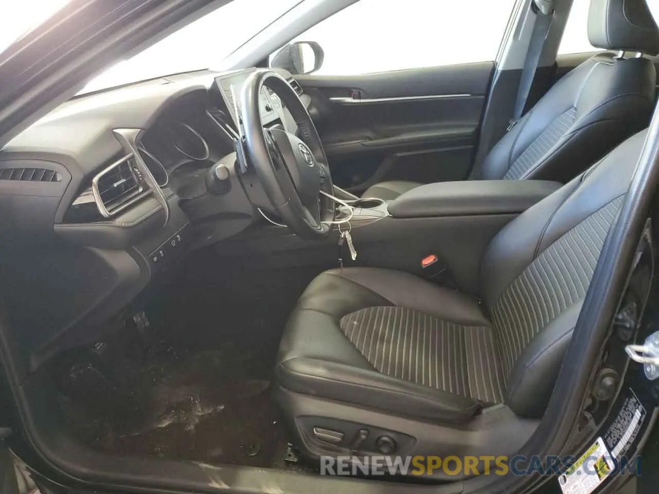 7 fotografías del automóvil dañado 4T1G11AK2PU184003 TOYOTA CAMRY 2023