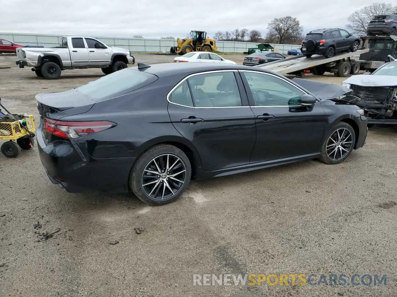 3 fotografías del automóvil dañado 4T1G11AK2PU184406 TOYOTA CAMRY 2023
