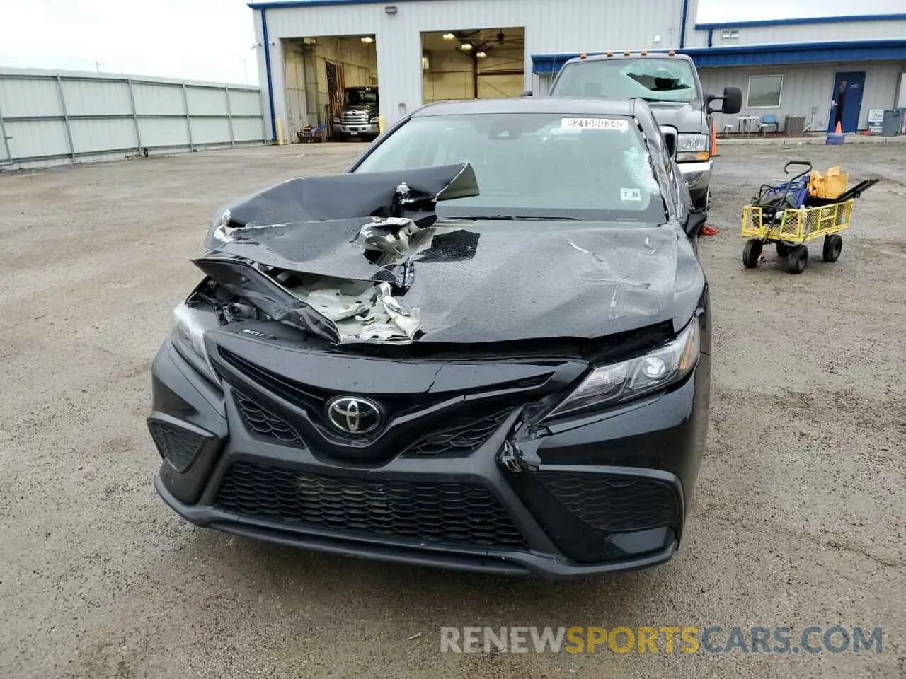 5 fotografías del automóvil dañado 4T1G11AK2PU184406 TOYOTA CAMRY 2023