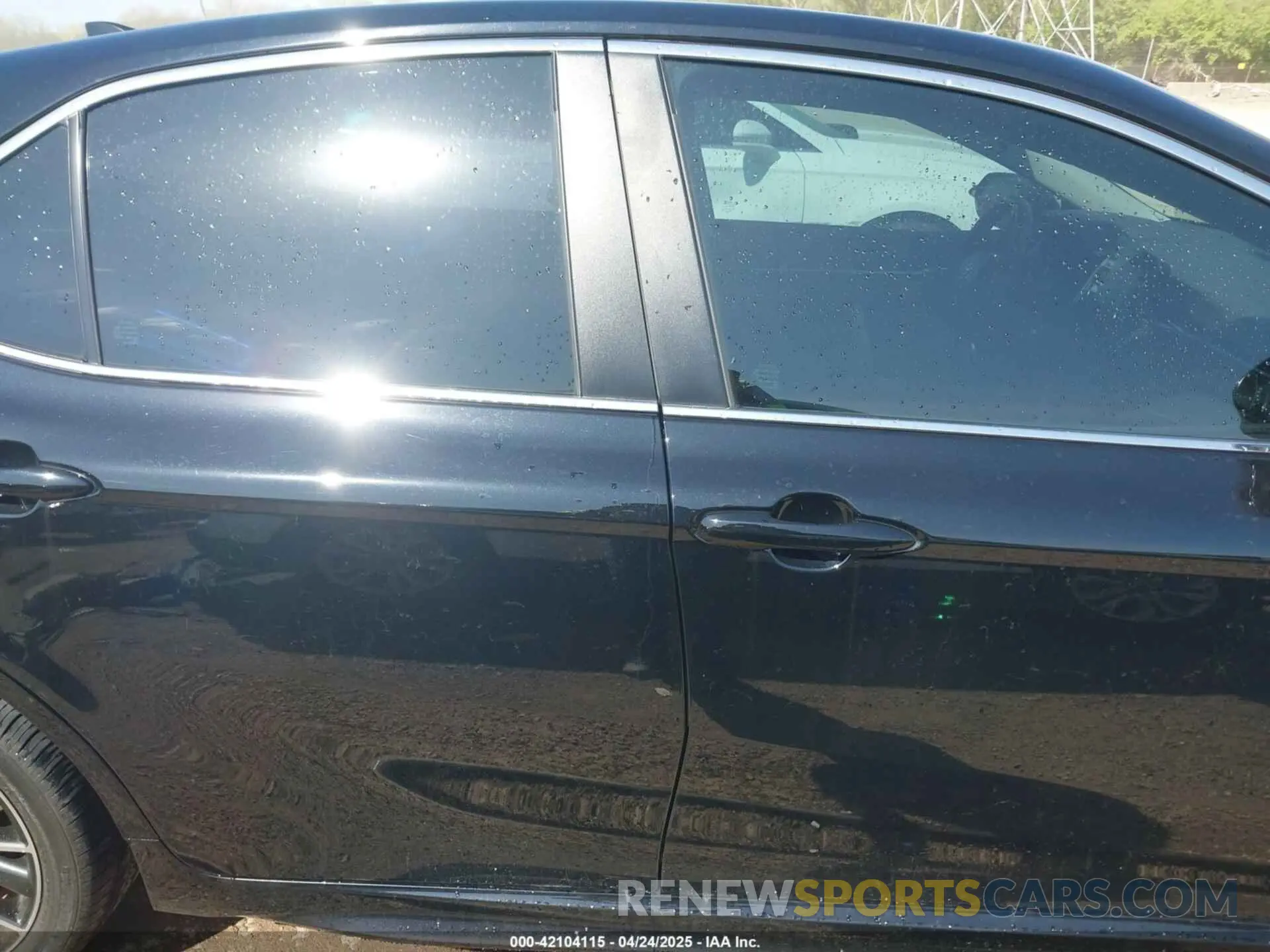 13 fotografías del automóvil dañado 4T1G11AK2PU739774 TOYOTA CAMRY 2023