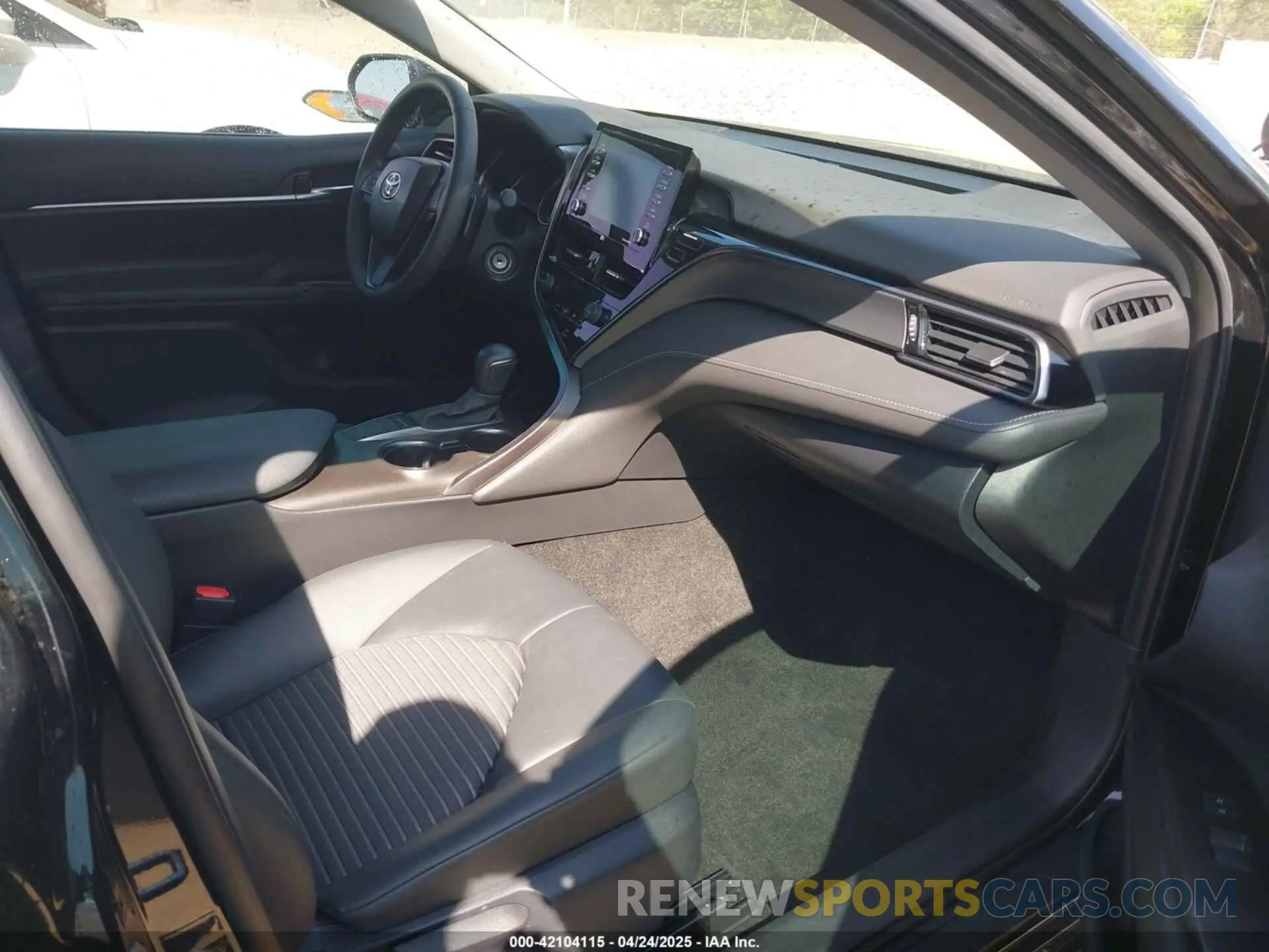 5 fotografías del automóvil dañado 4T1G11AK2PU739774 TOYOTA CAMRY 2023