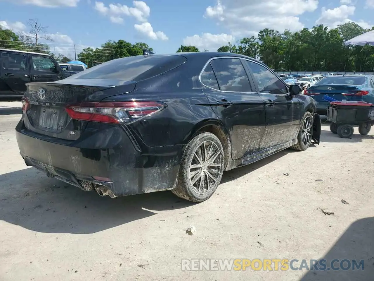 3 fotografías del automóvil dañado 4T1G11AK2PU741315 TOYOTA CAMRY 2023