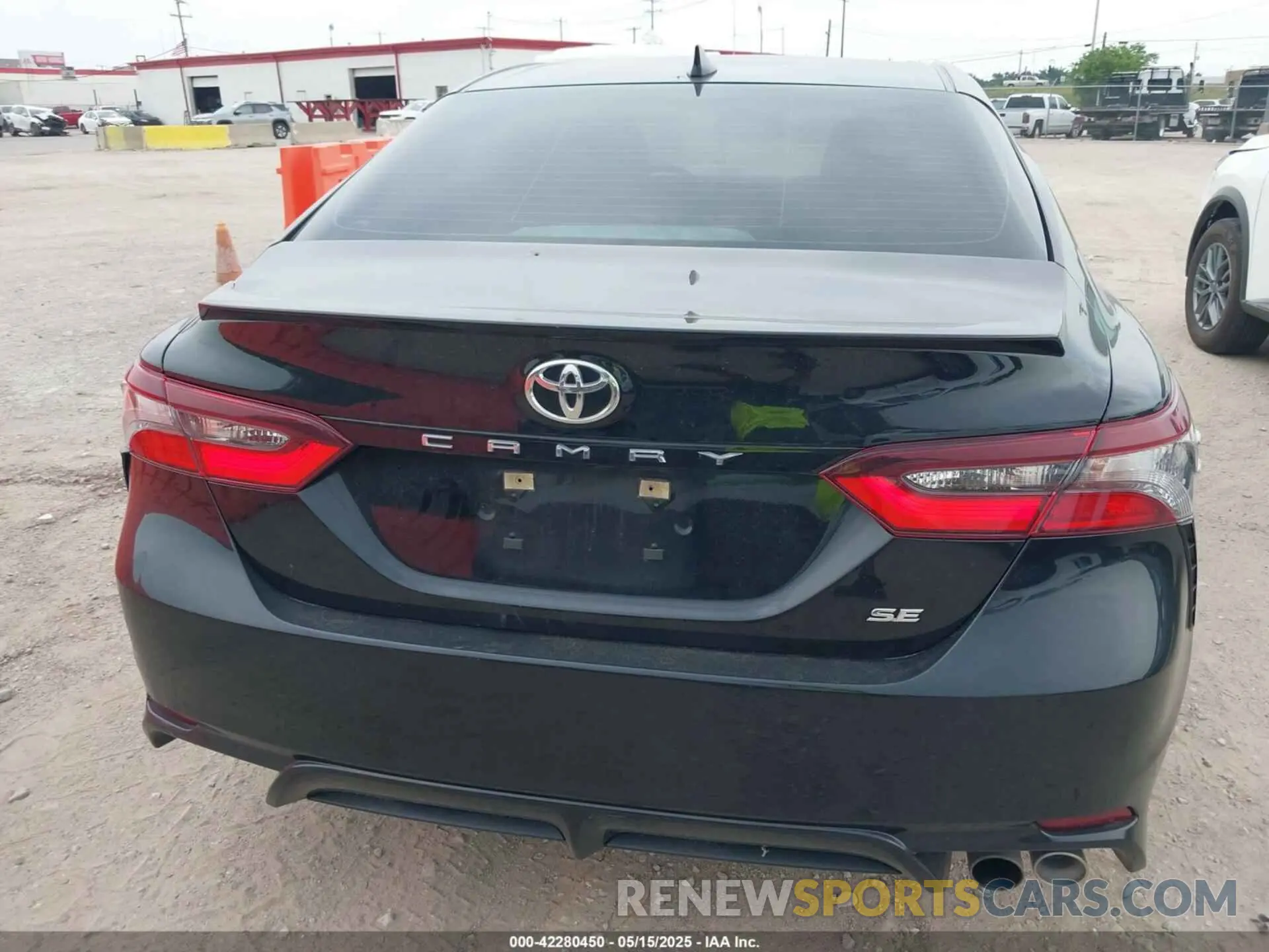 16 fotografías del automóvil dañado 4T1G11AK2PU769311 TOYOTA CAMRY 2023