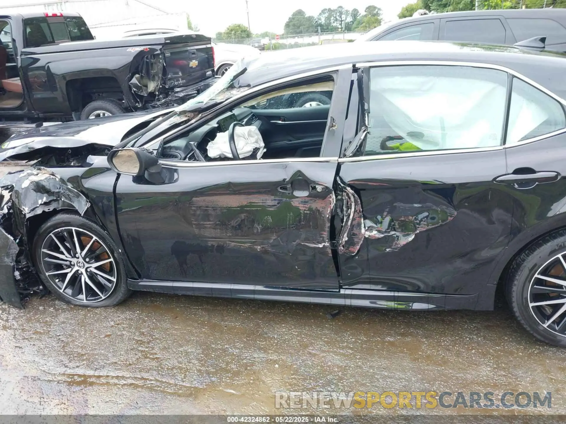 14 fotografías del automóvil dañado 4T1G11AK2PU794953 TOYOTA CAMRY 2023