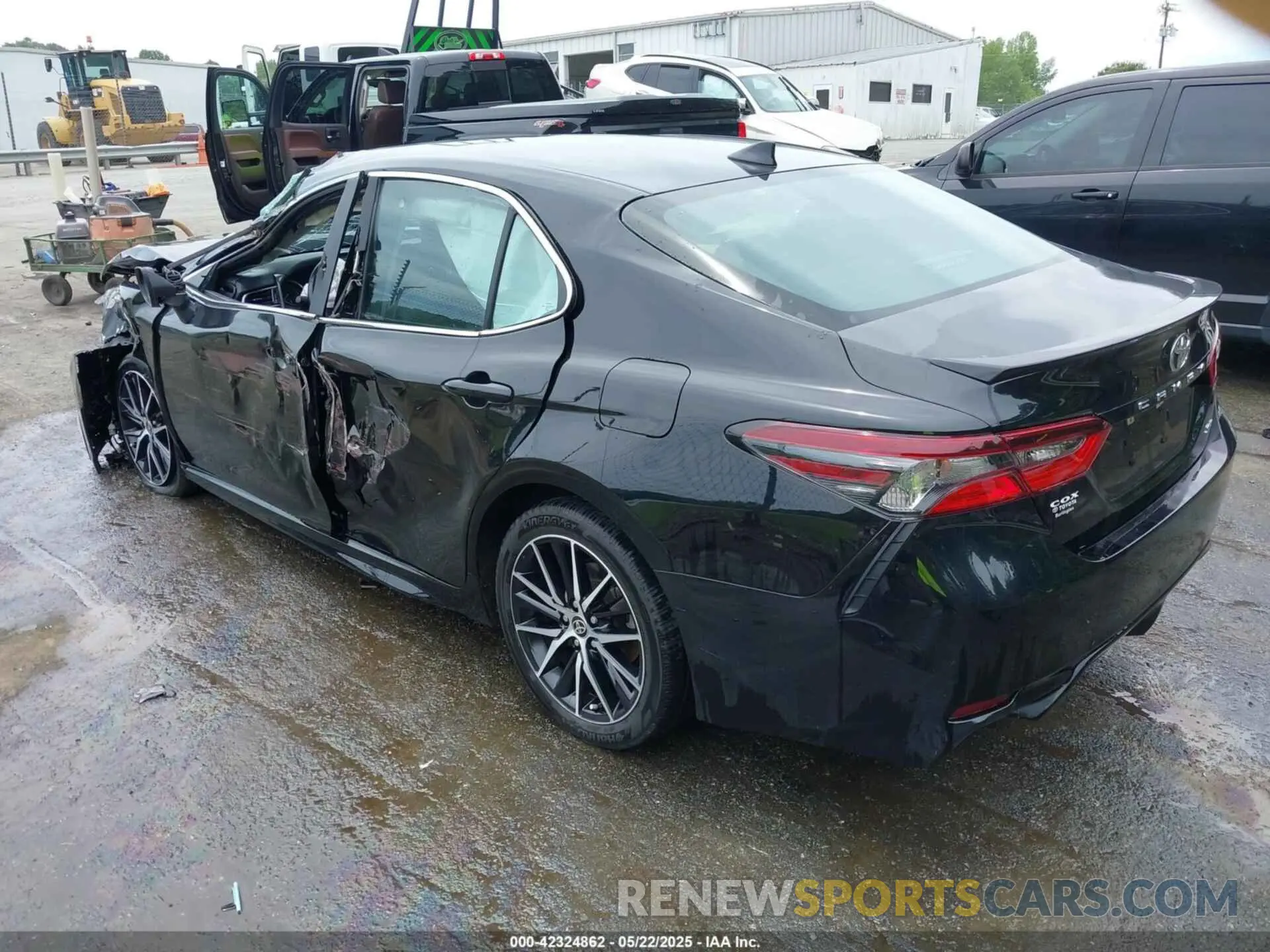 3 fotografías del automóvil dañado 4T1G11AK2PU794953 TOYOTA CAMRY 2023