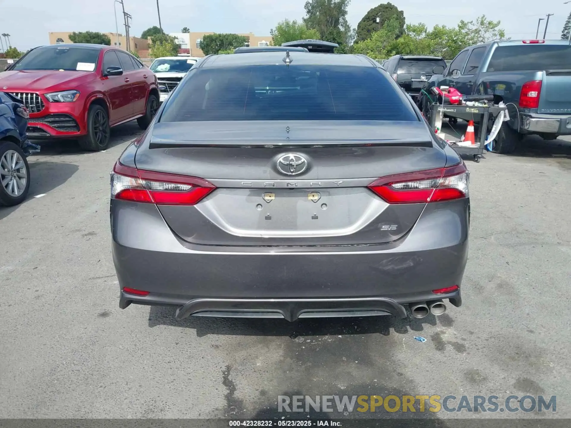 17 fotografías del automóvil dañado 4T1G11AK2PU806759 TOYOTA CAMRY 2023