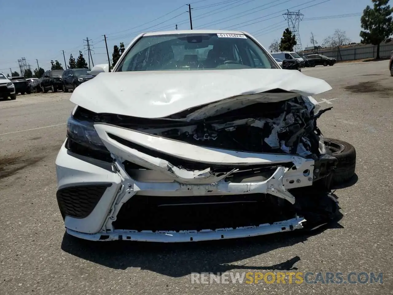 5 fotografías del automóvil dañado 4T1G11AK2PU821083 TOYOTA CAMRY 2023