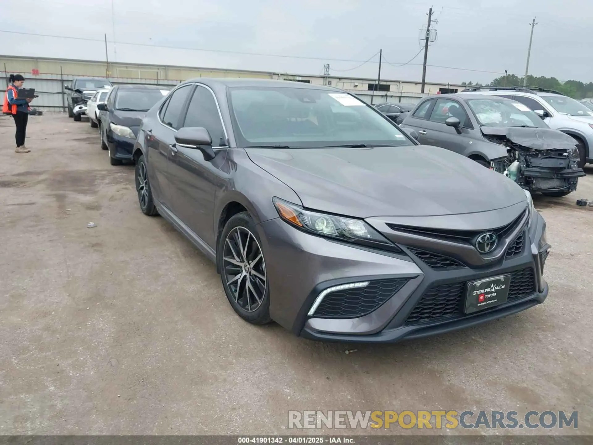 1 fotografías del automóvil dañado 4T1G11AK2PU835050 TOYOTA CAMRY 2023