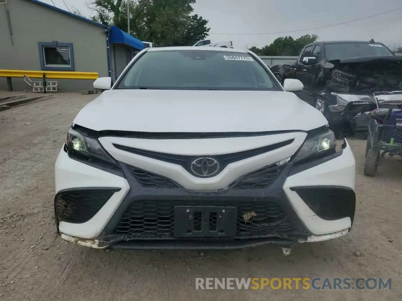 5 fotografías del automóvil dañado 4T1G11AK3PU128006 TOYOTA CAMRY 2023