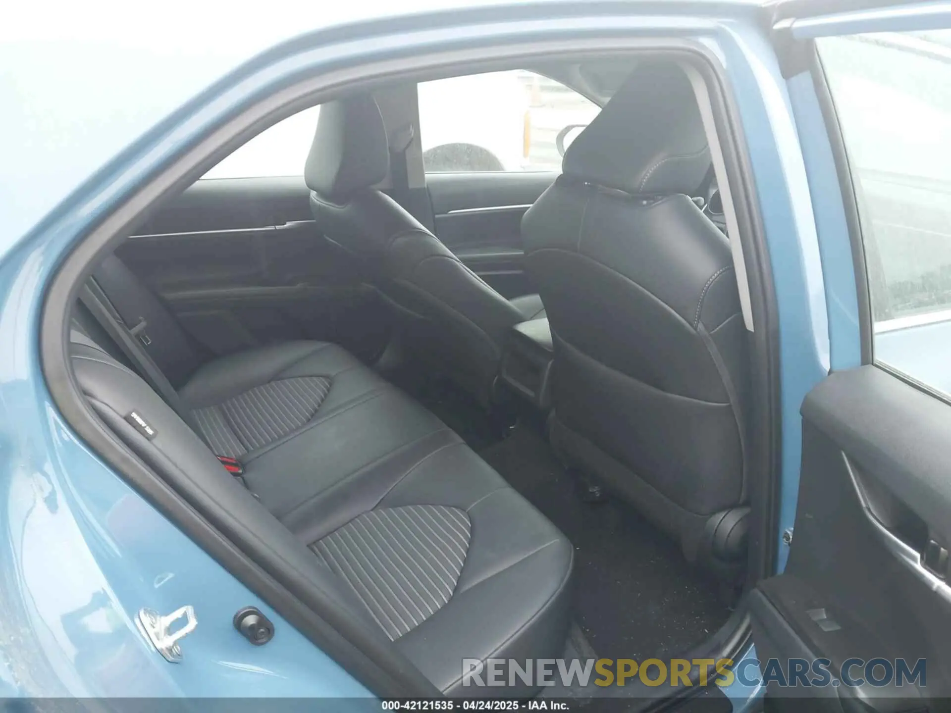 8 fotografías del automóvil dañado 4T1G11AK3PU172927 TOYOTA CAMRY 2023
